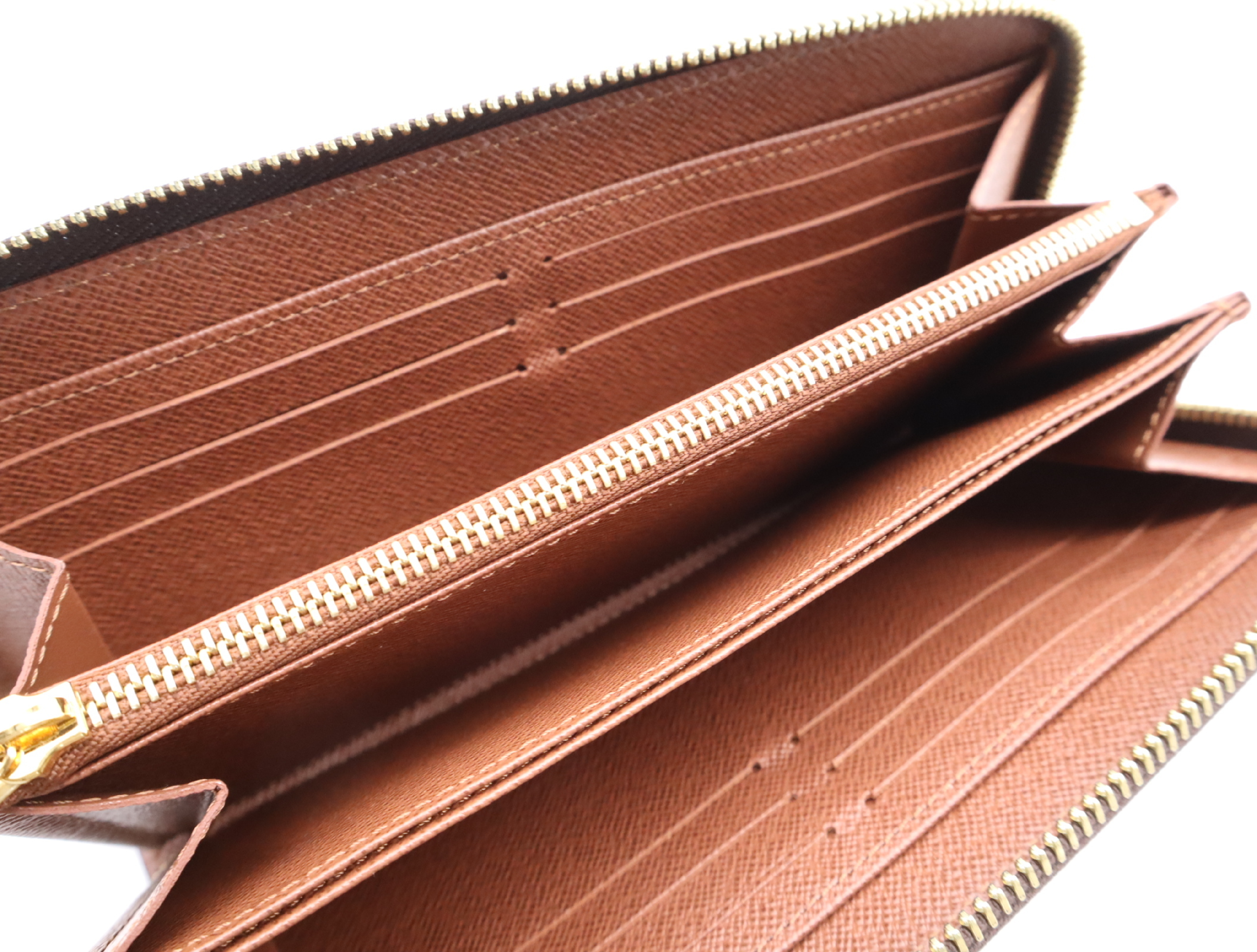 M42616 Monogram Zippy Wallet with dust bag, RFID detected. — view 10