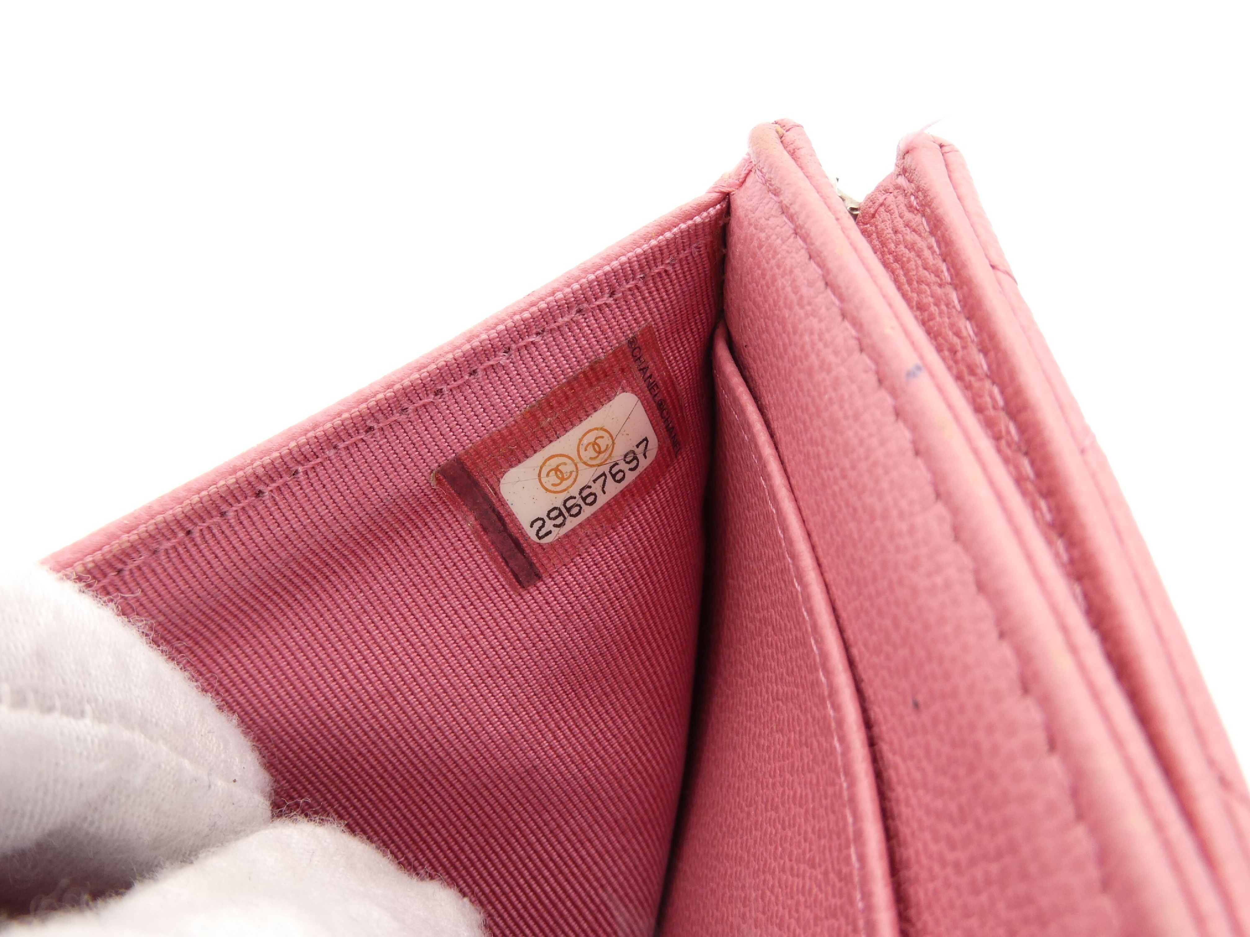 Matelassé Coco Mark Tri-fold Wallet — view 9