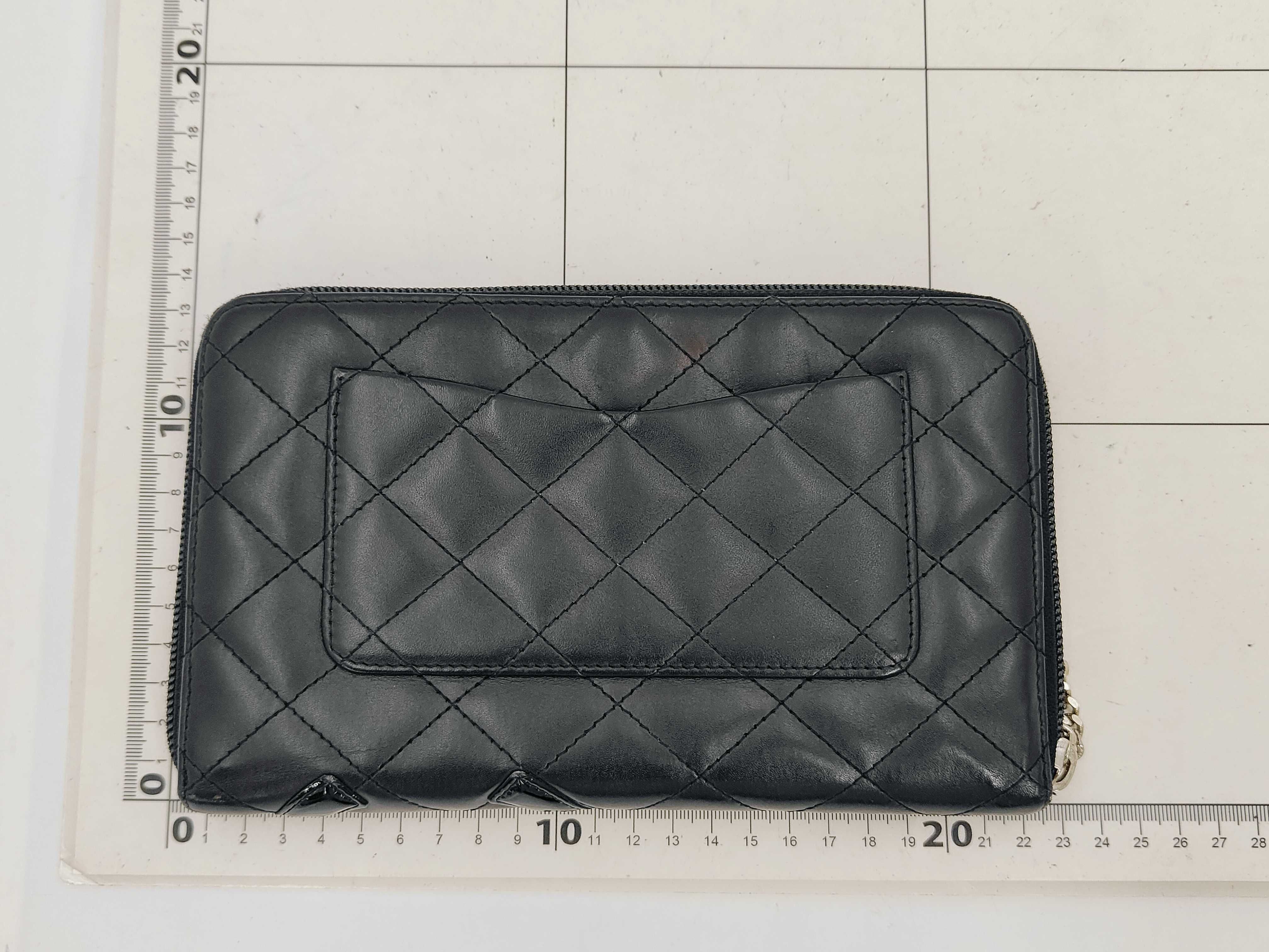 Cambon Zipper Black Quilted Calfskin Large Wallet — view 2