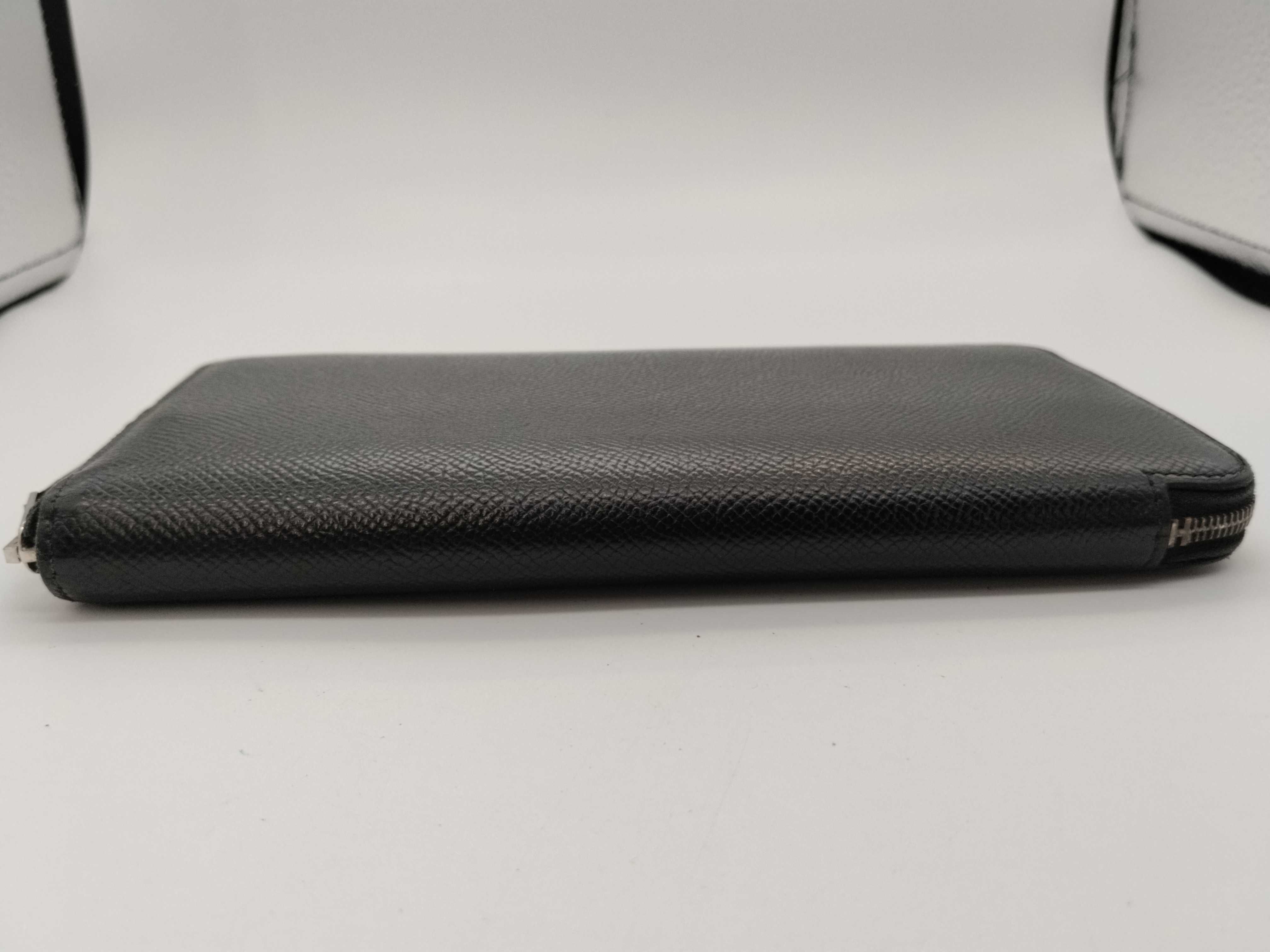 Azap Long Silk In Round Zipper Wallet, A Stamp, Veau Epsom Leather, Black, with Box — view 3