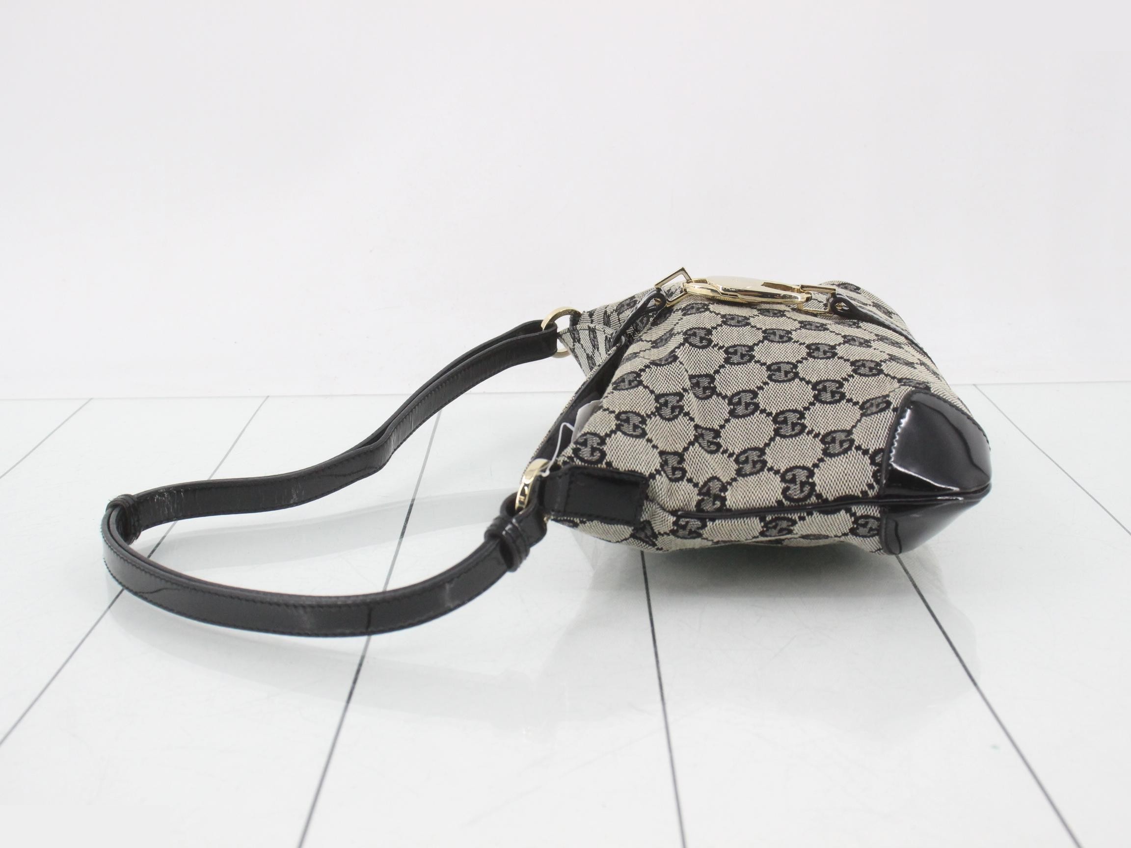 GG Canvas (Bag) - Shoulder Bag — view 4