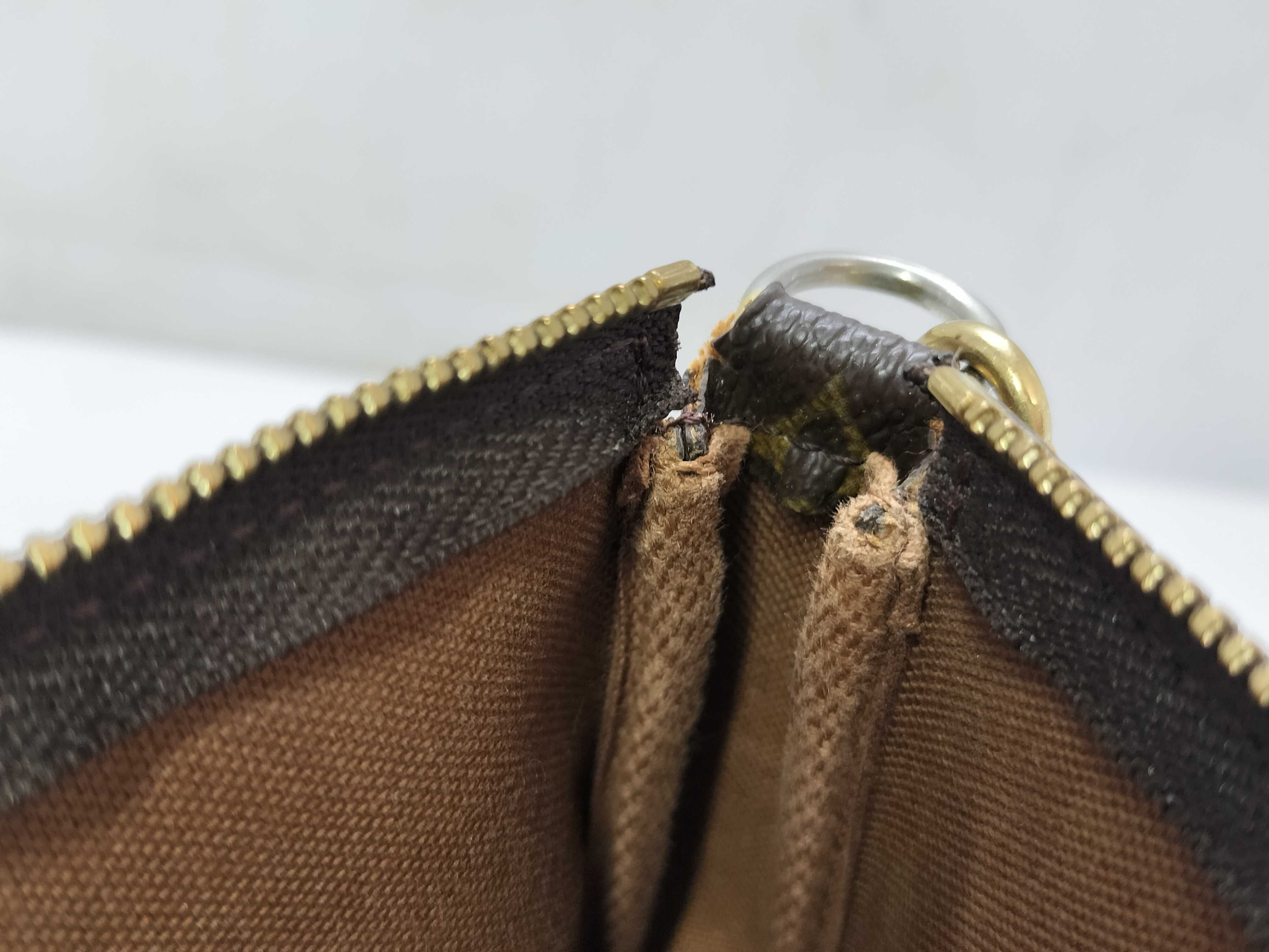 Monogram Louis Vuitton Monogram Accessoires CA0070 Pouch — view 11
