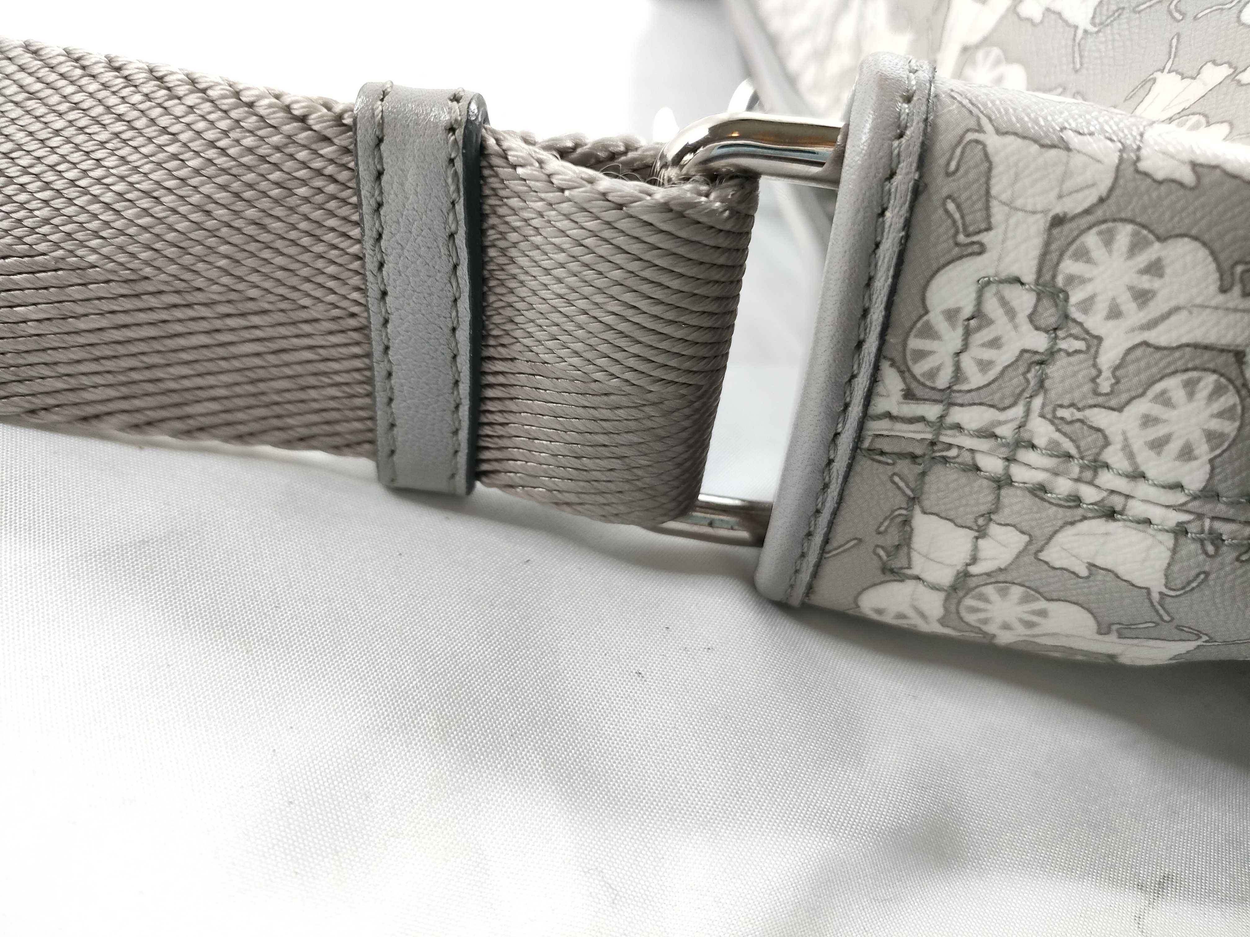 Sulky PVC Leather Shoulder Bag (Gray) — view 8
