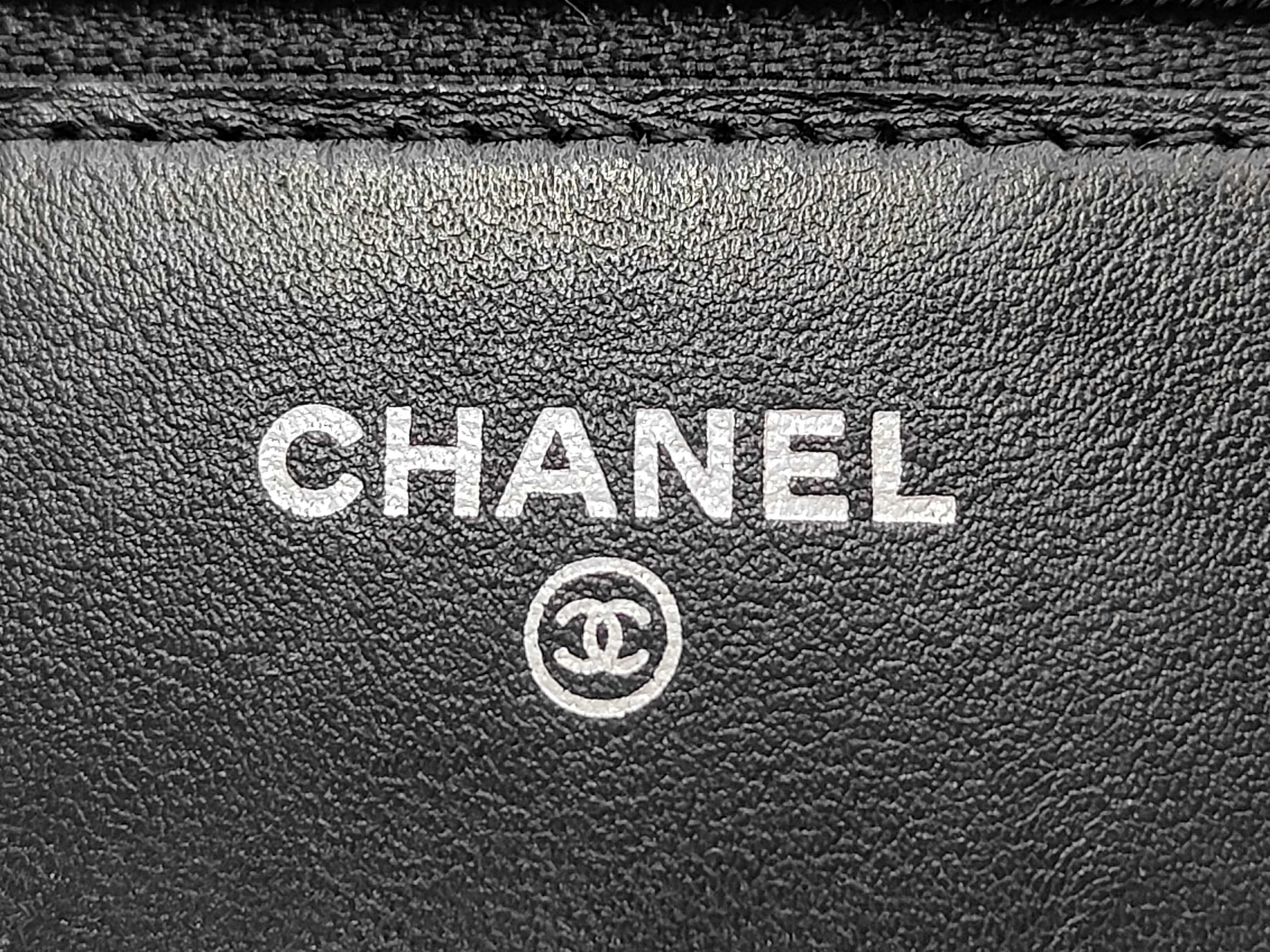 Lambskin Matelassé Chain Wallet, Black, Silver Hardware, Shoulder Bag — view 10