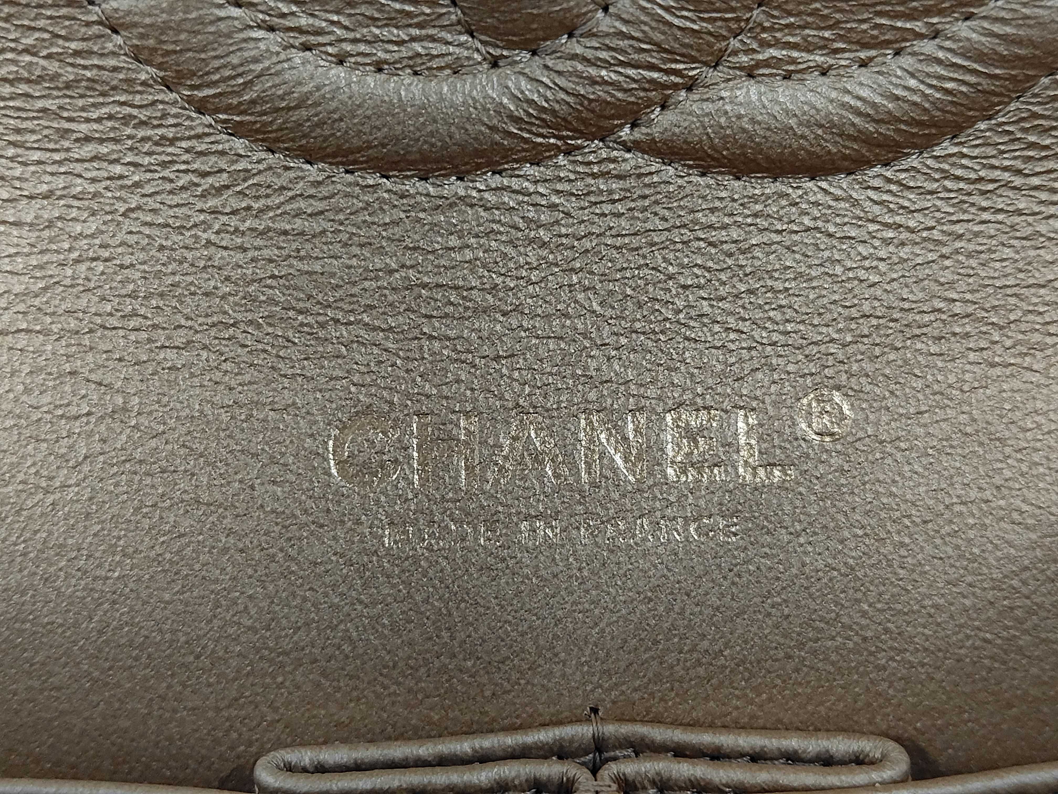 Double Flap Mirror Chain Shoulder Bag — view 10