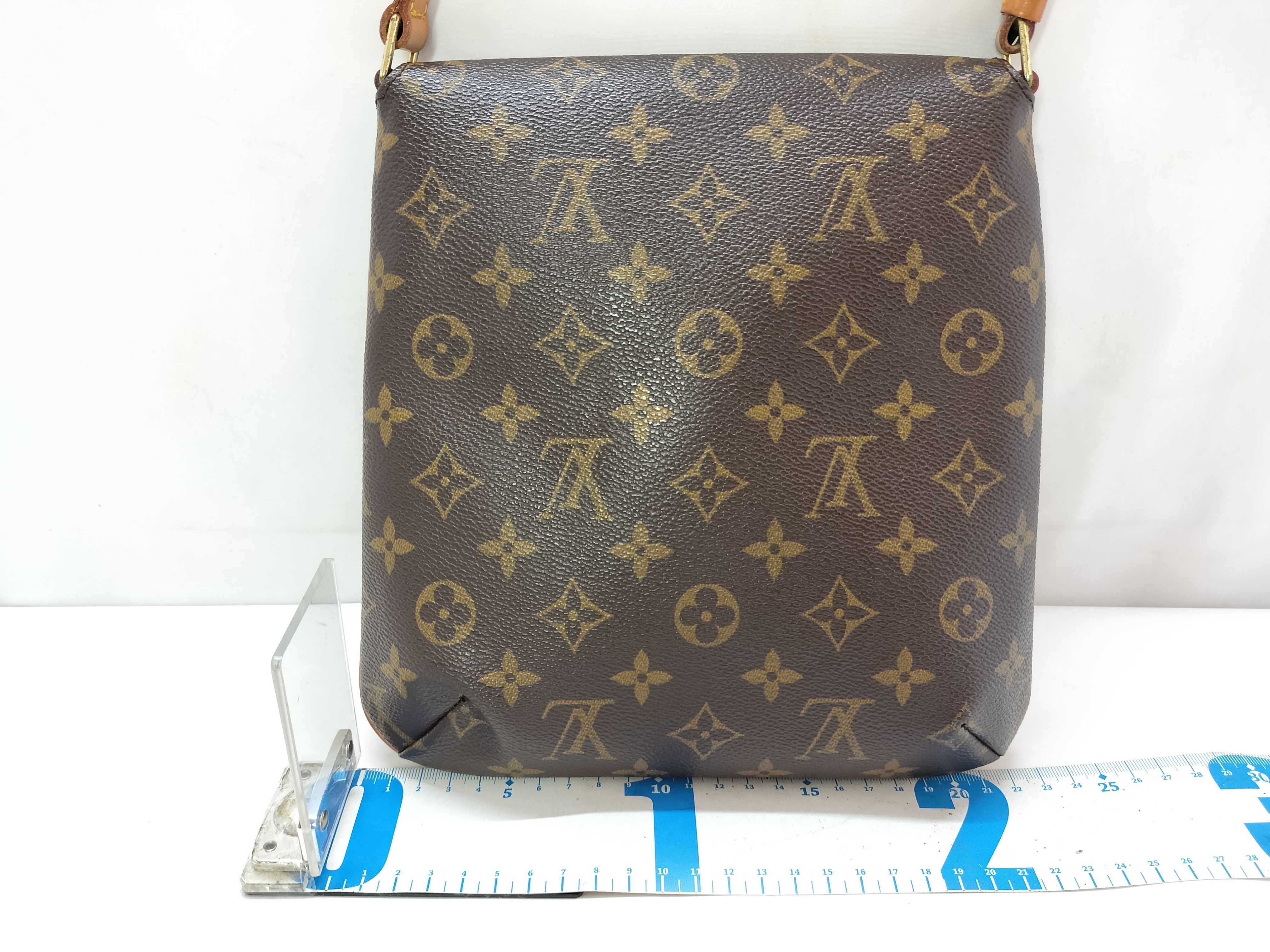 Monogram Musette Salsa M51258 Shoulder Bag — view 2