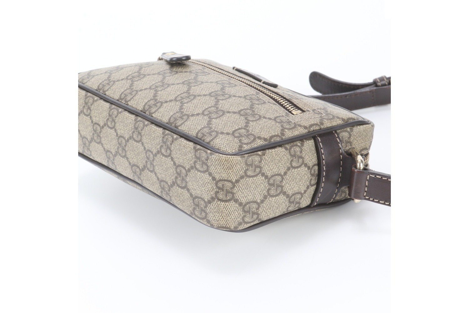 GG Supreme 201447 Leather Shoulder Bag (Crossbody) — view 4