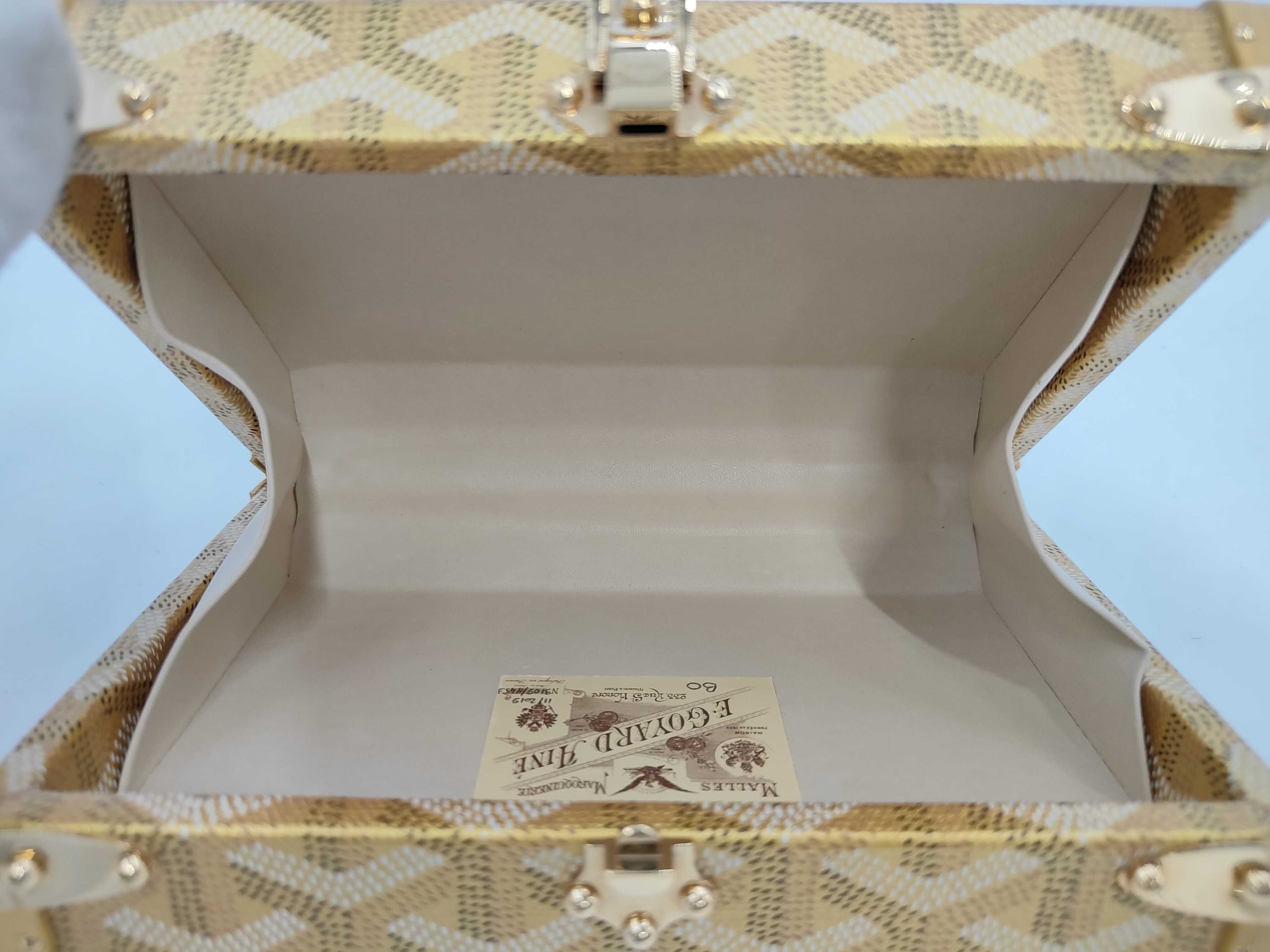 Herringbone Minaudielle Shoulder Bag Yellow Shoulder Bag — view 11