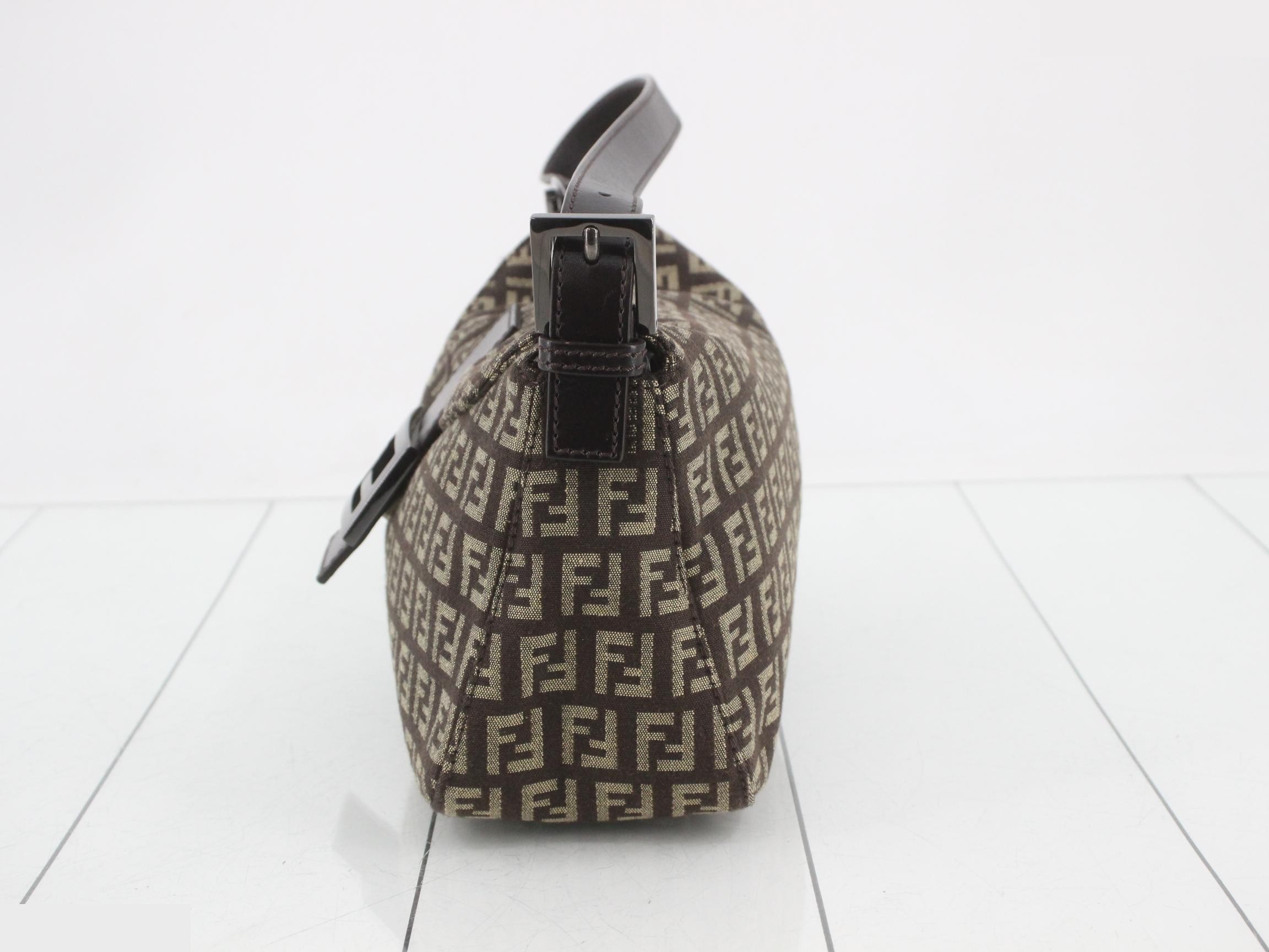 One-Shoulder Bag with Mamma Hardware — view 3