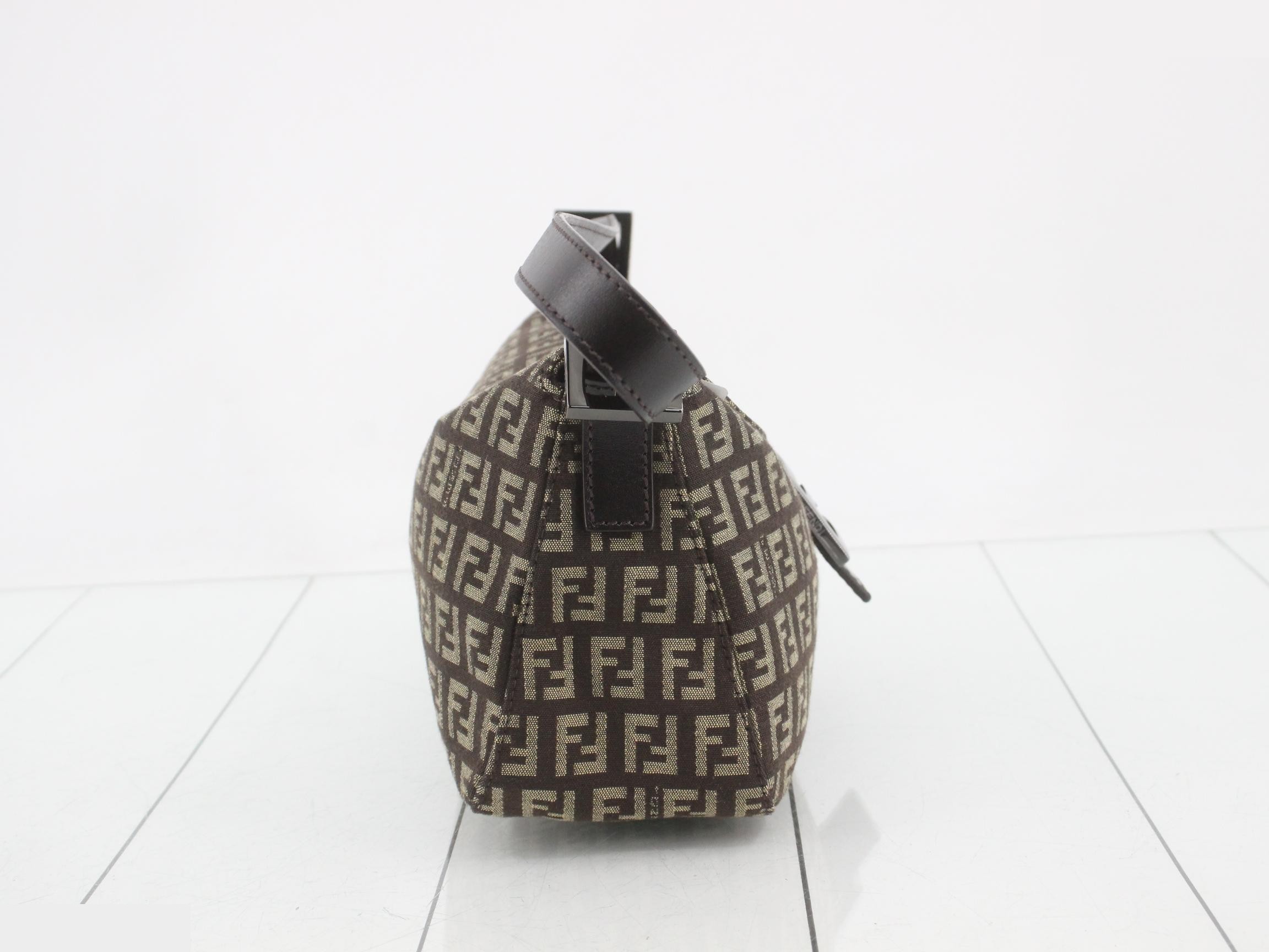 One-Shoulder Bag with Mamma Hardware — view 4