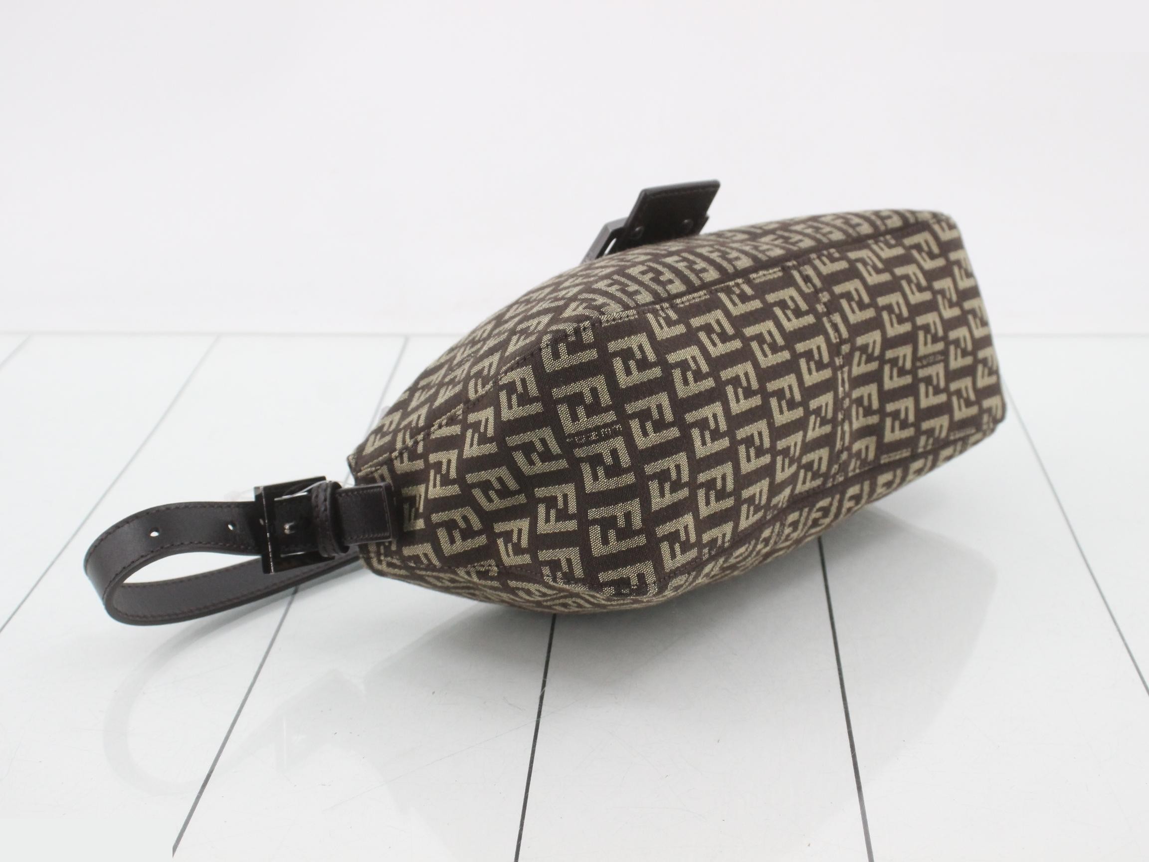 One-Shoulder Bag with Mamma Hardware — view 5