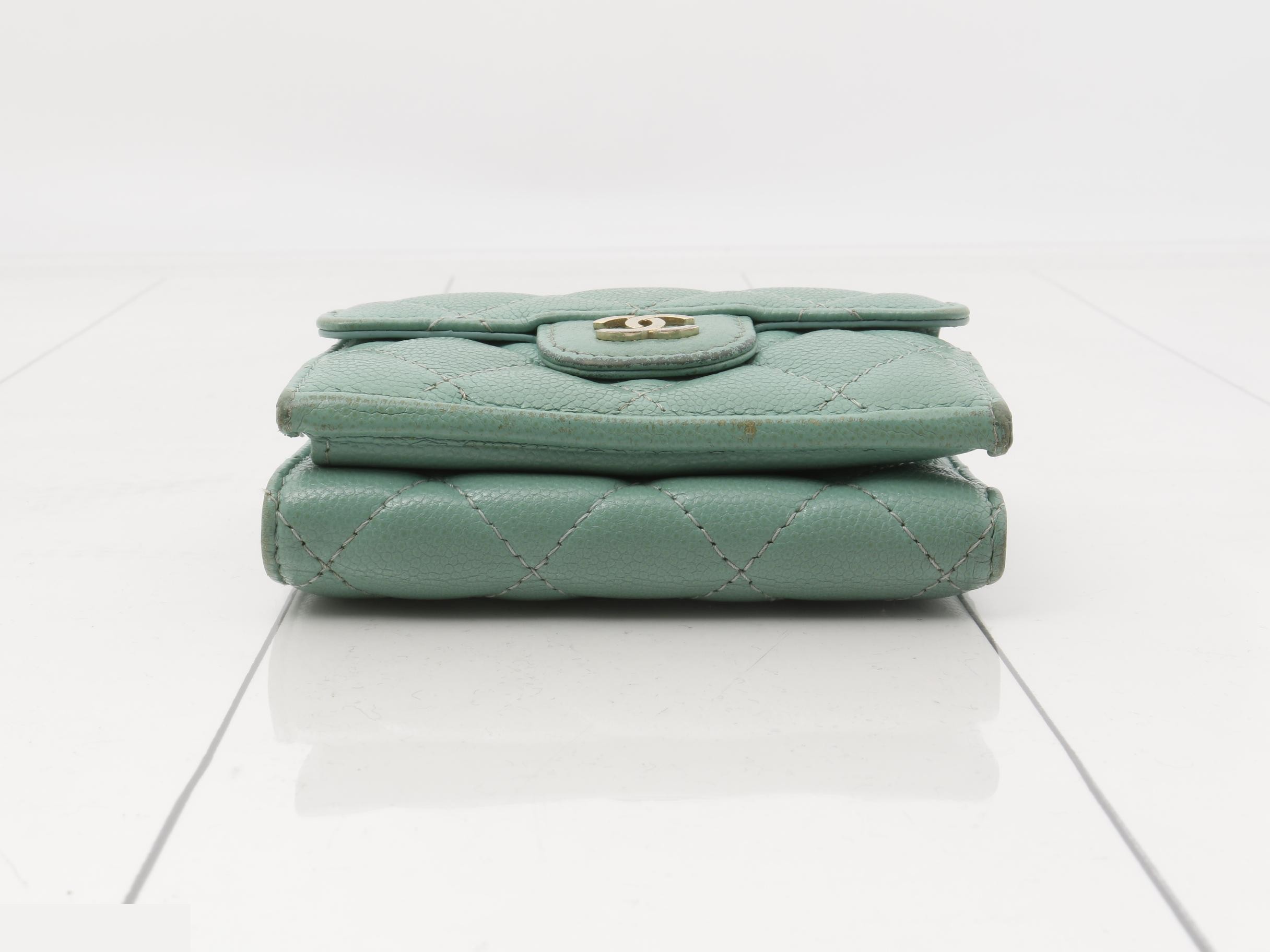 Caviar skin (bags) and wallets — view 3