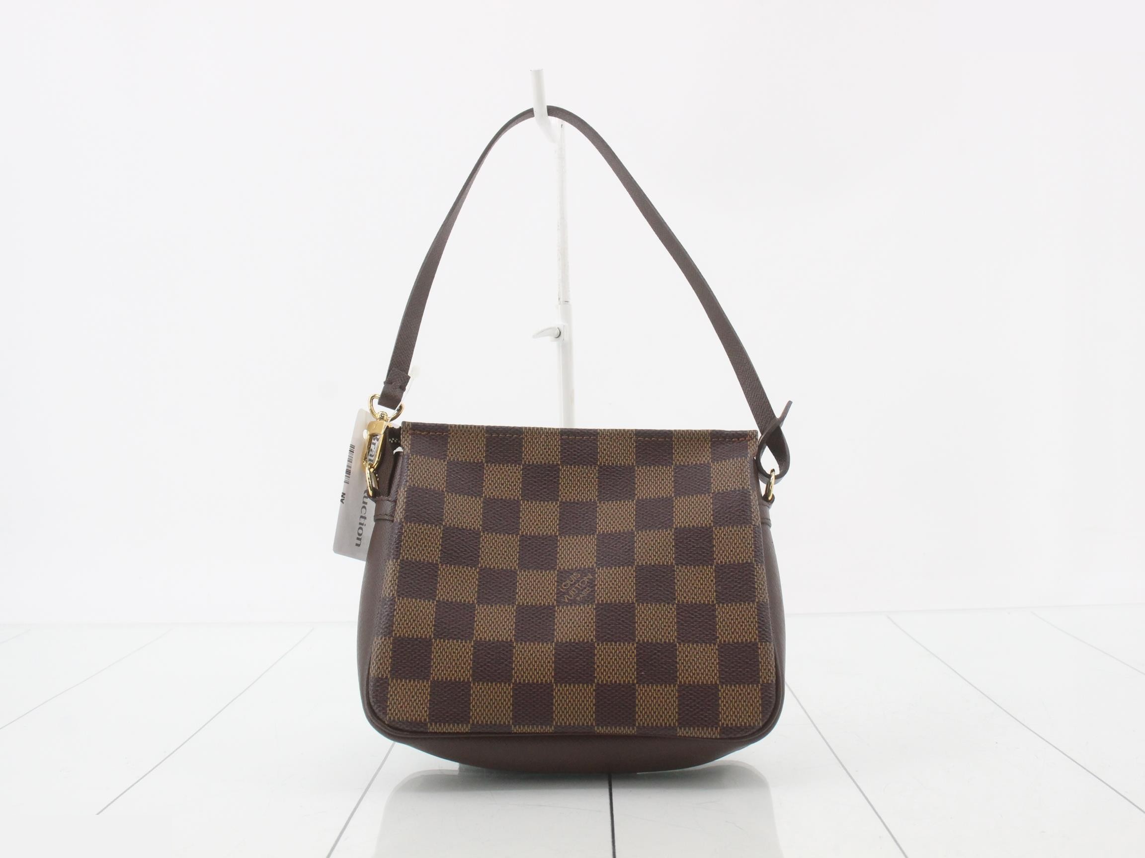 Damier Makeup — view 2