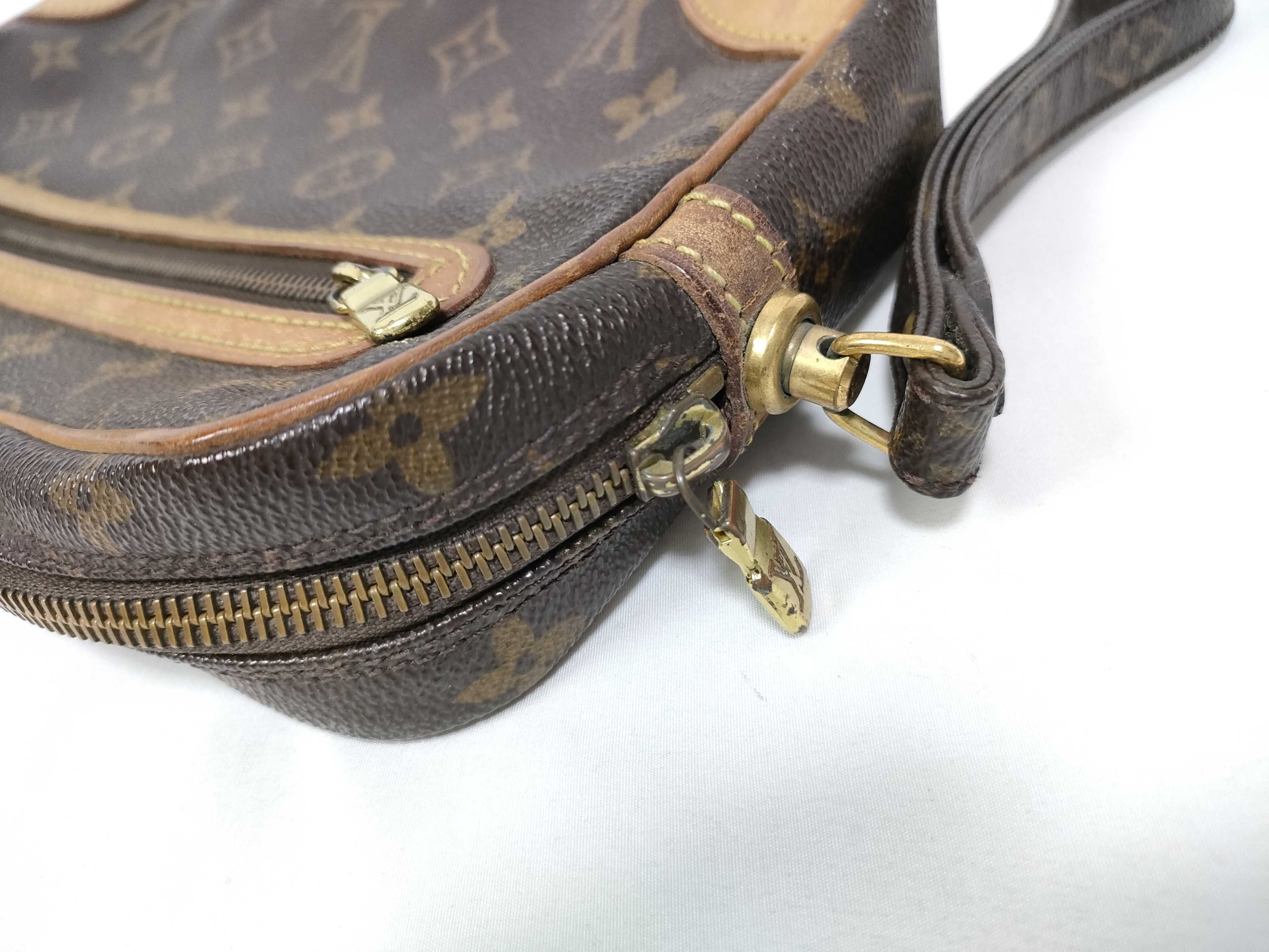 Monogram LV Marly Dragonne GM Shoulder Bag — view 11