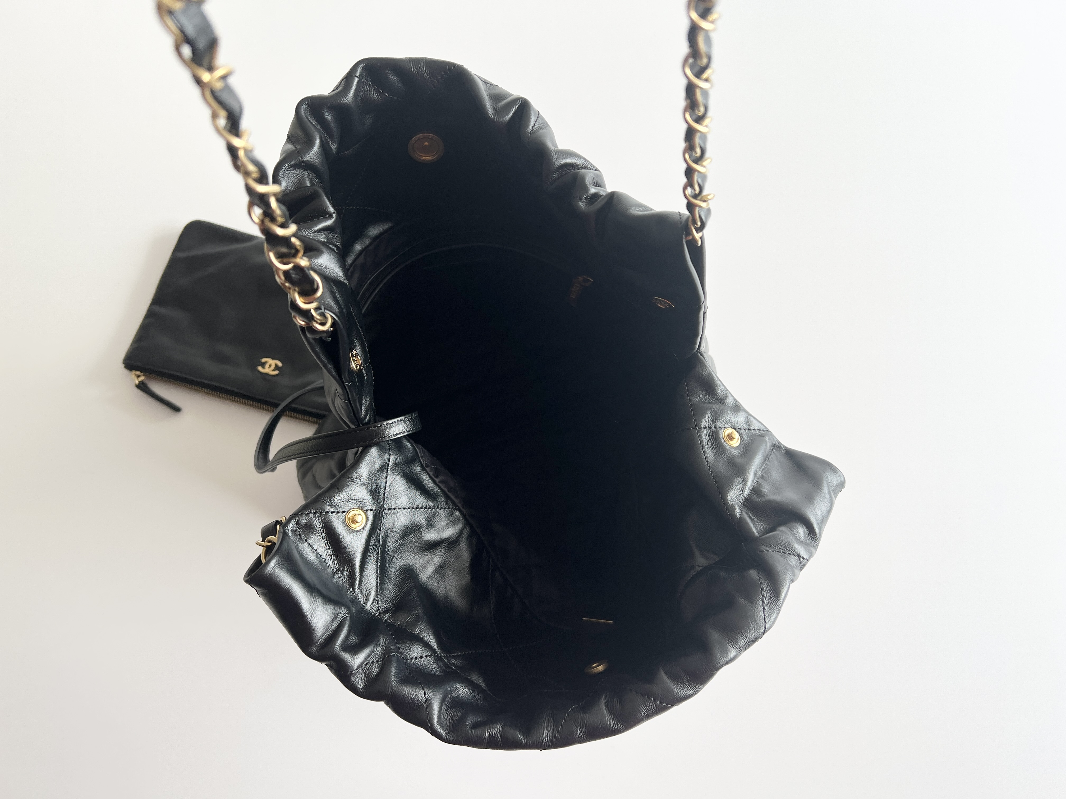 22 Shiny Calfskin Lambskin Leather Coco Mark Charm Chain Shoulder Bag Tote Bag with Pouch Serial Plate Gold Hardware Shoulder Bag — view 5