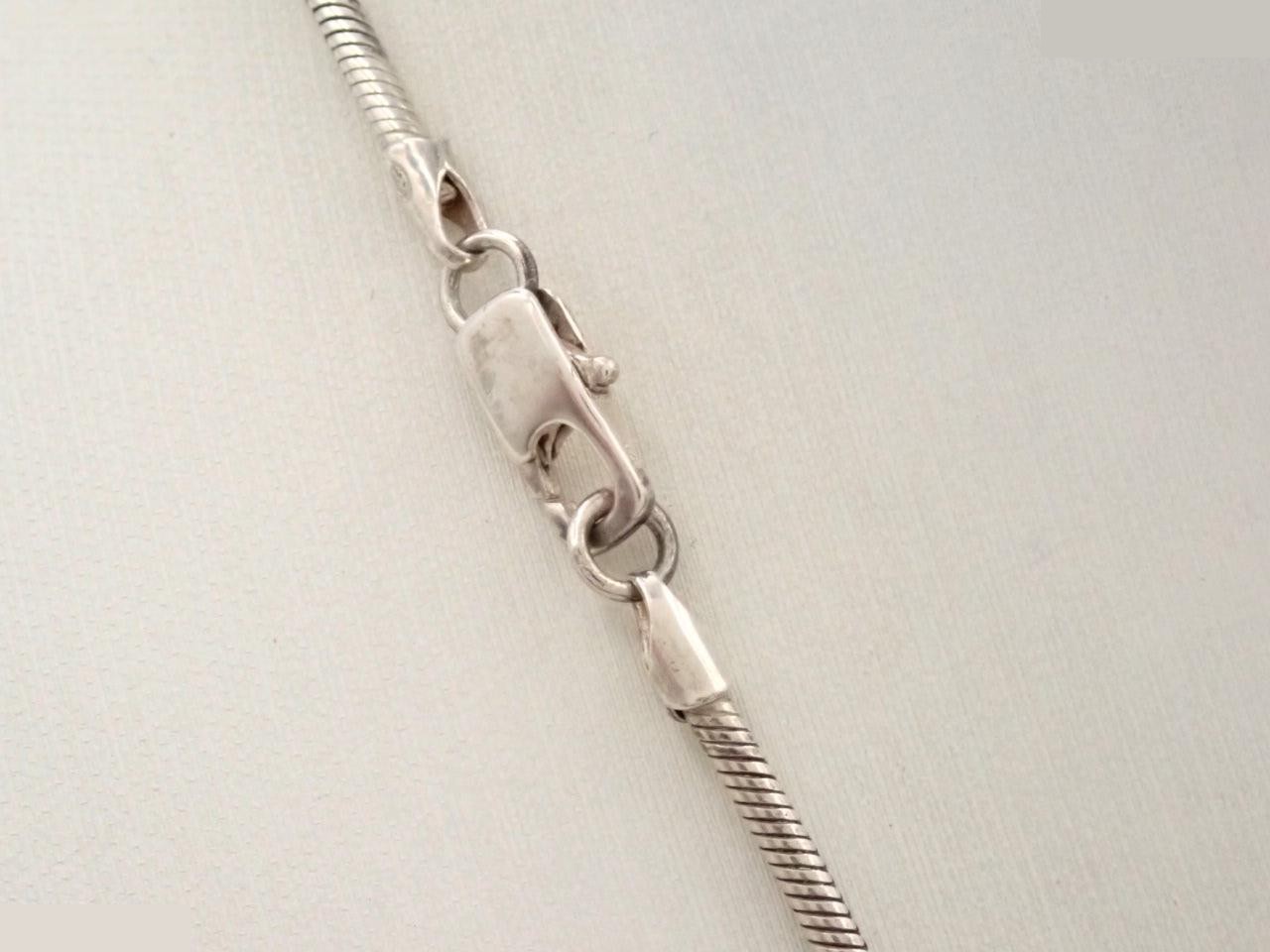 necklace, 925 sterling silver, 17.8g, logo, clover design. — view 2