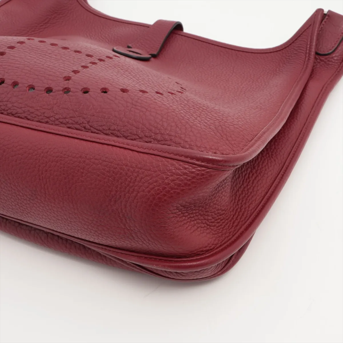 Evelyn 3 29 PM Taurillon Clemence Rouge Ash Silver Hardware P:2012 — view 3