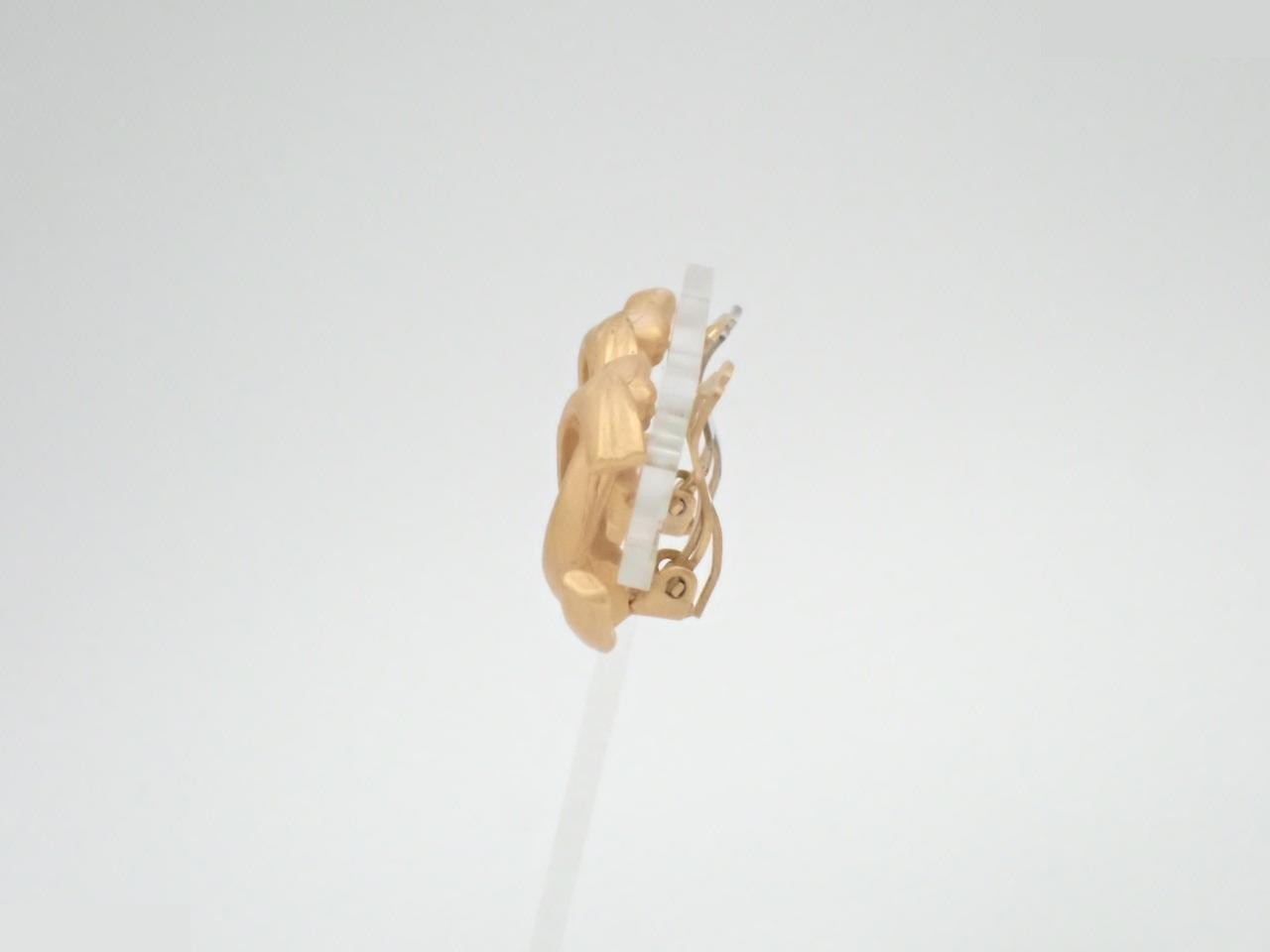 earrings, model 00T, gold and beige, Coco Mark design, 2.5cm wide. — view 3