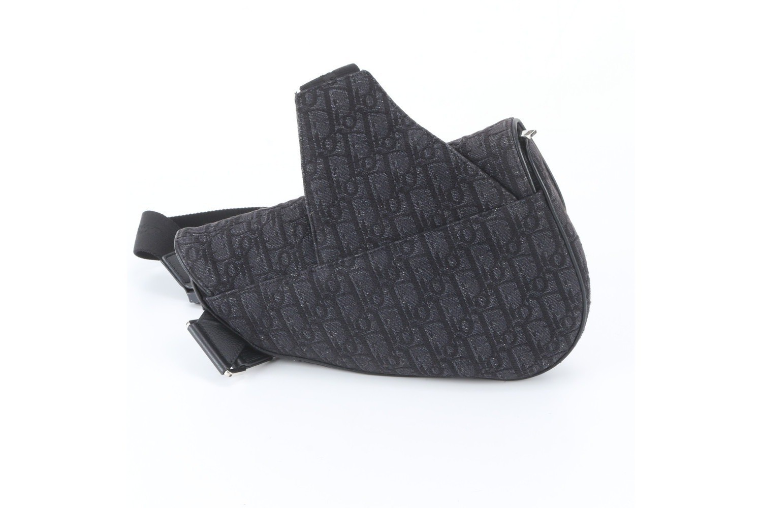 Oblique saddle body bag, cross-body bag — view 3