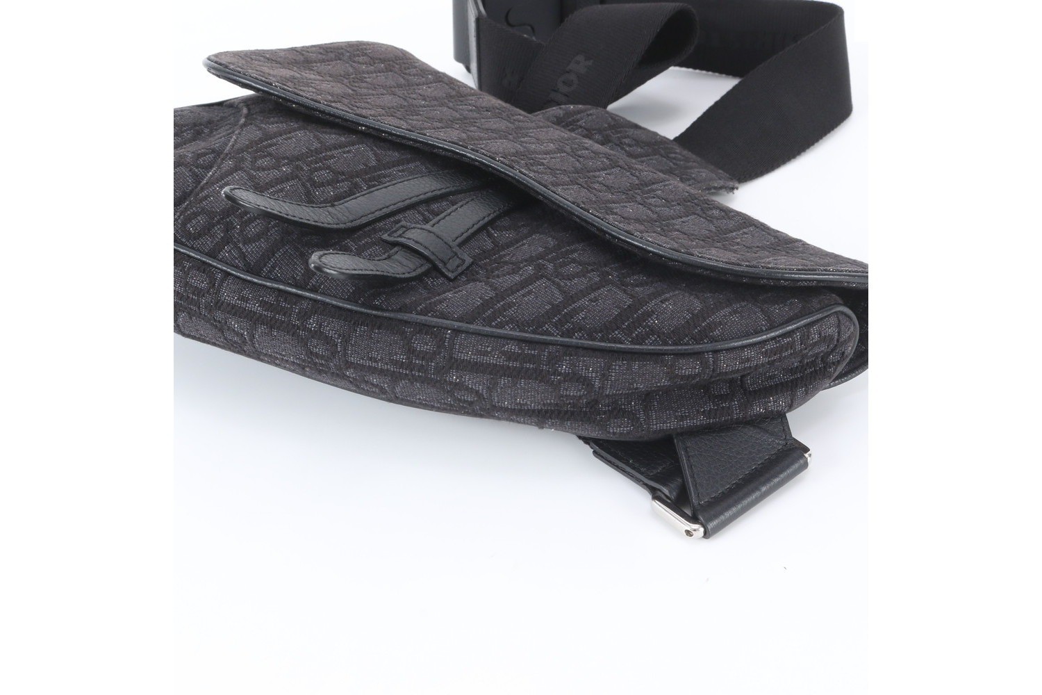 Oblique saddle body bag, cross-body bag — view 6