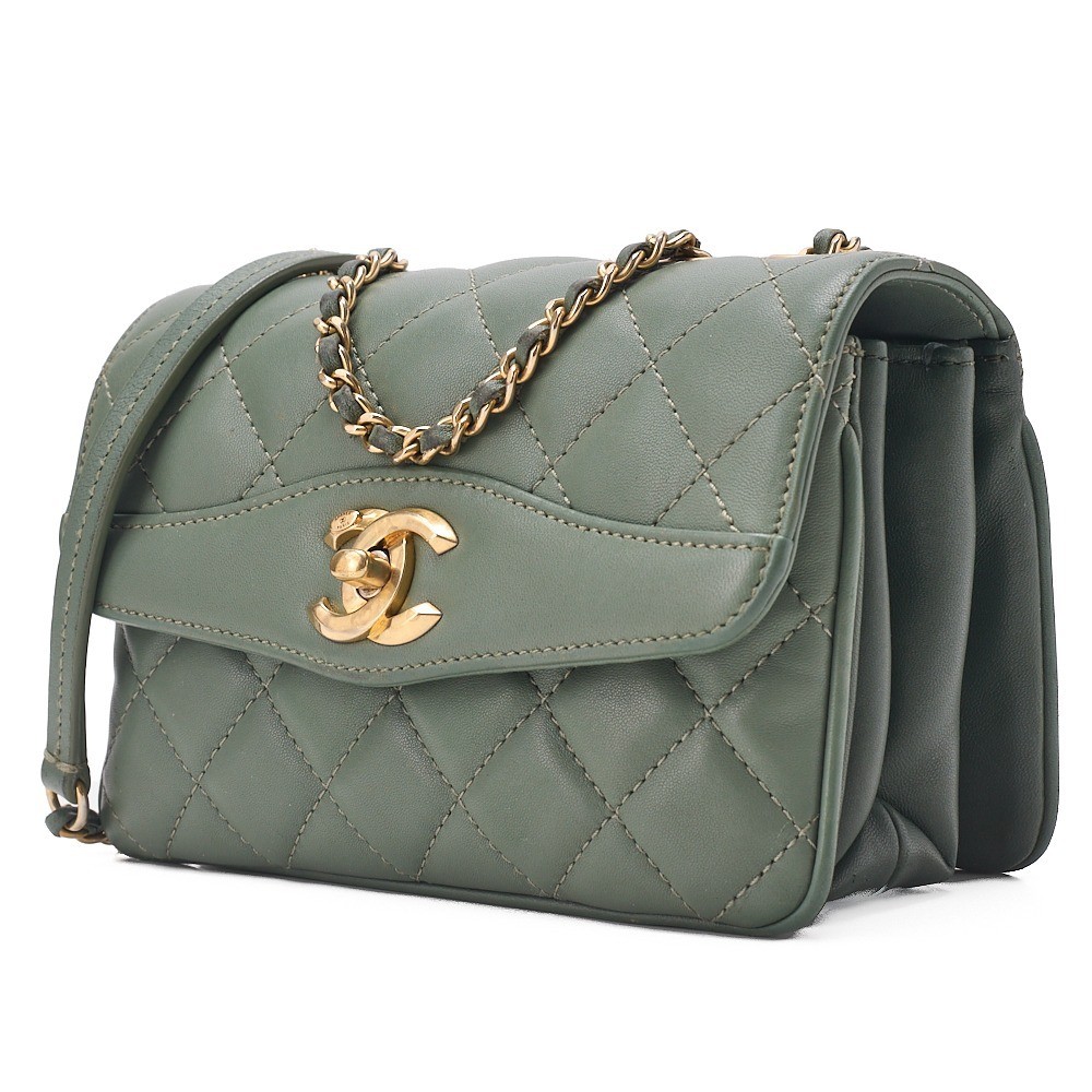 Lambskin Matelassé Single Flap Chain Shoulder Bag — view 2