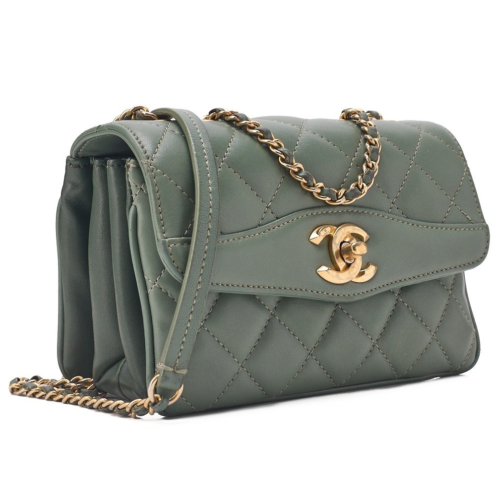 Lambskin Matelassé Single Flap Chain Shoulder Bag — view 3