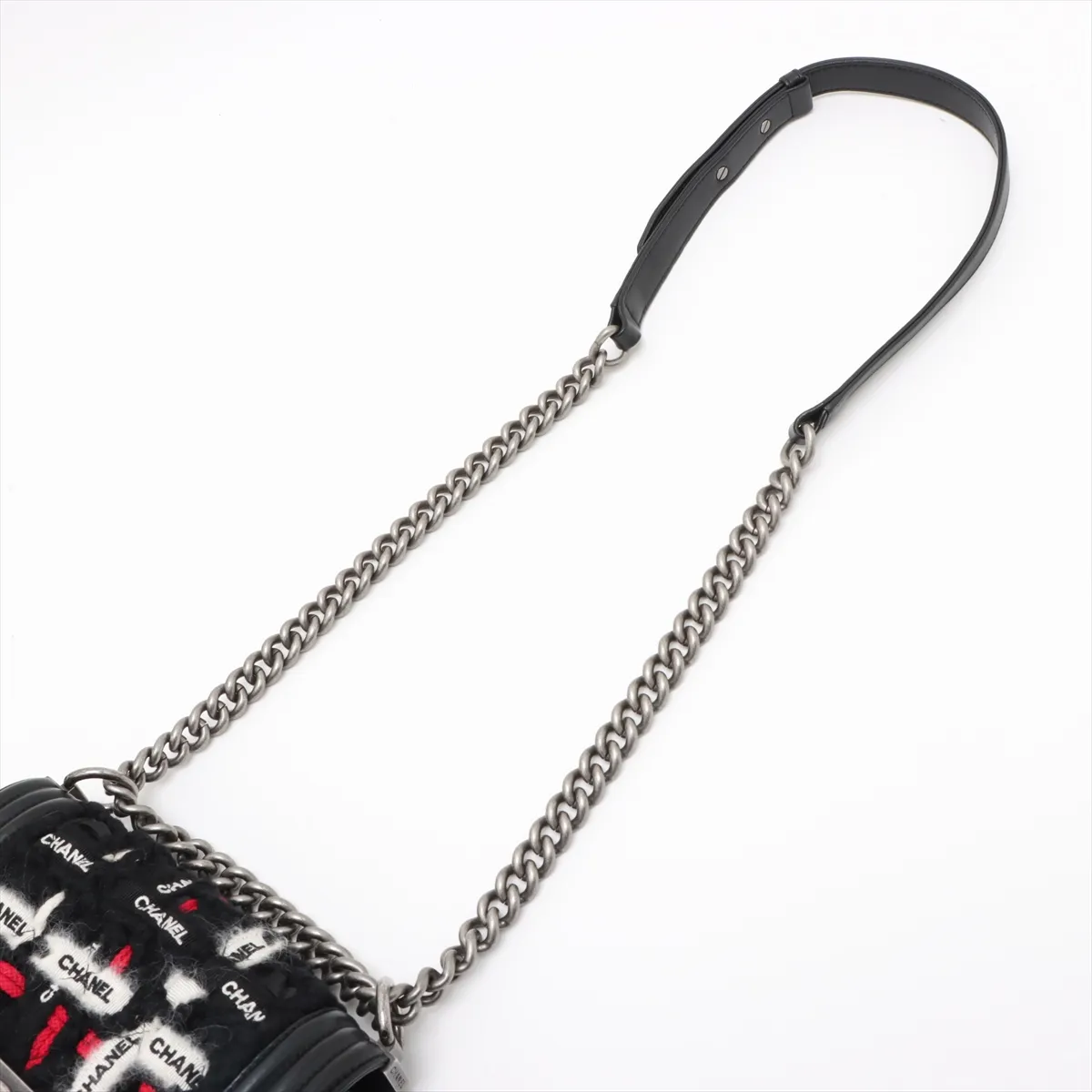 Boy Chanel 20 Small Tweed x Lambskin Chain Shoulder Bag Multicolor Gunmetal Hardware 23561536 23rd Series A67085 — view 5