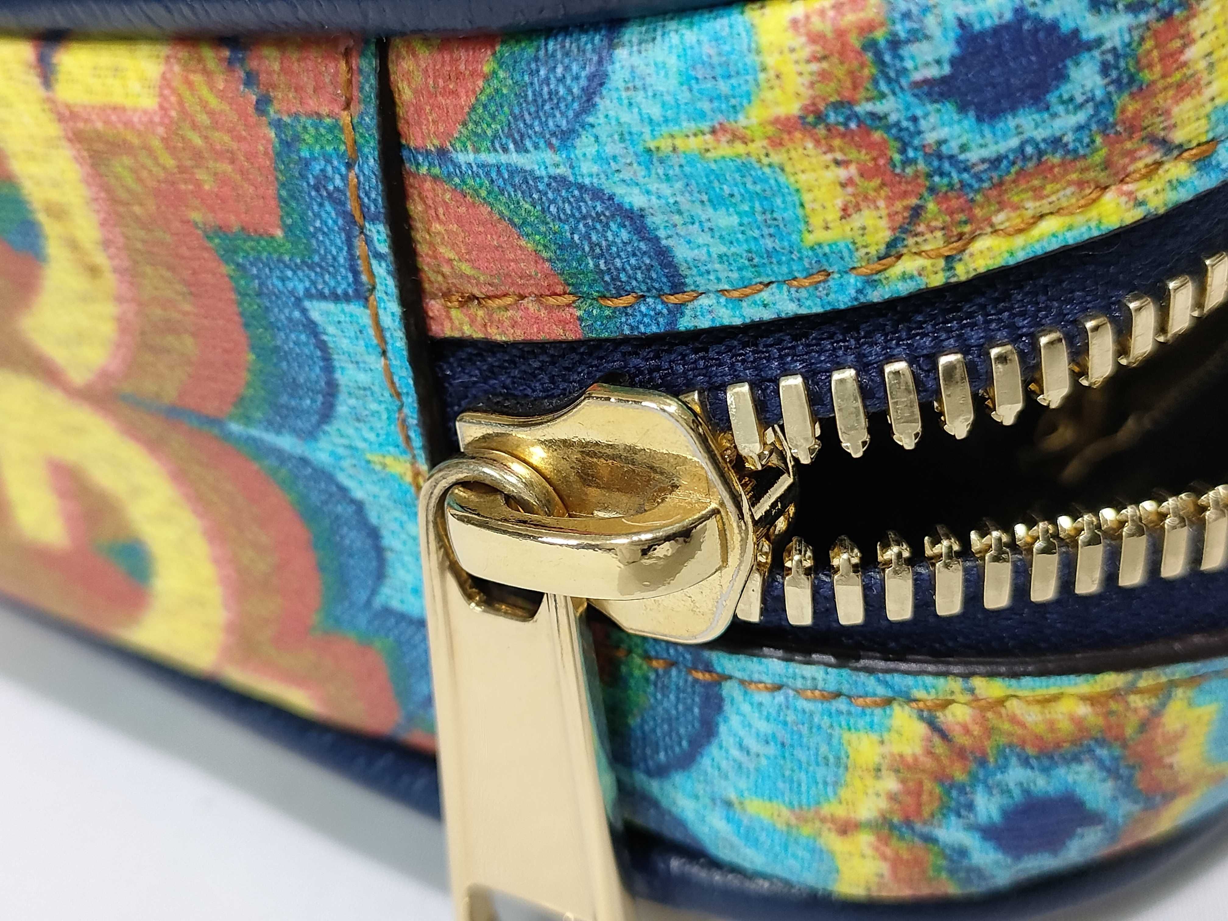 GG Supreme Kaleidoscope Messenger Bag 602695 Shoulder Bag — view 11