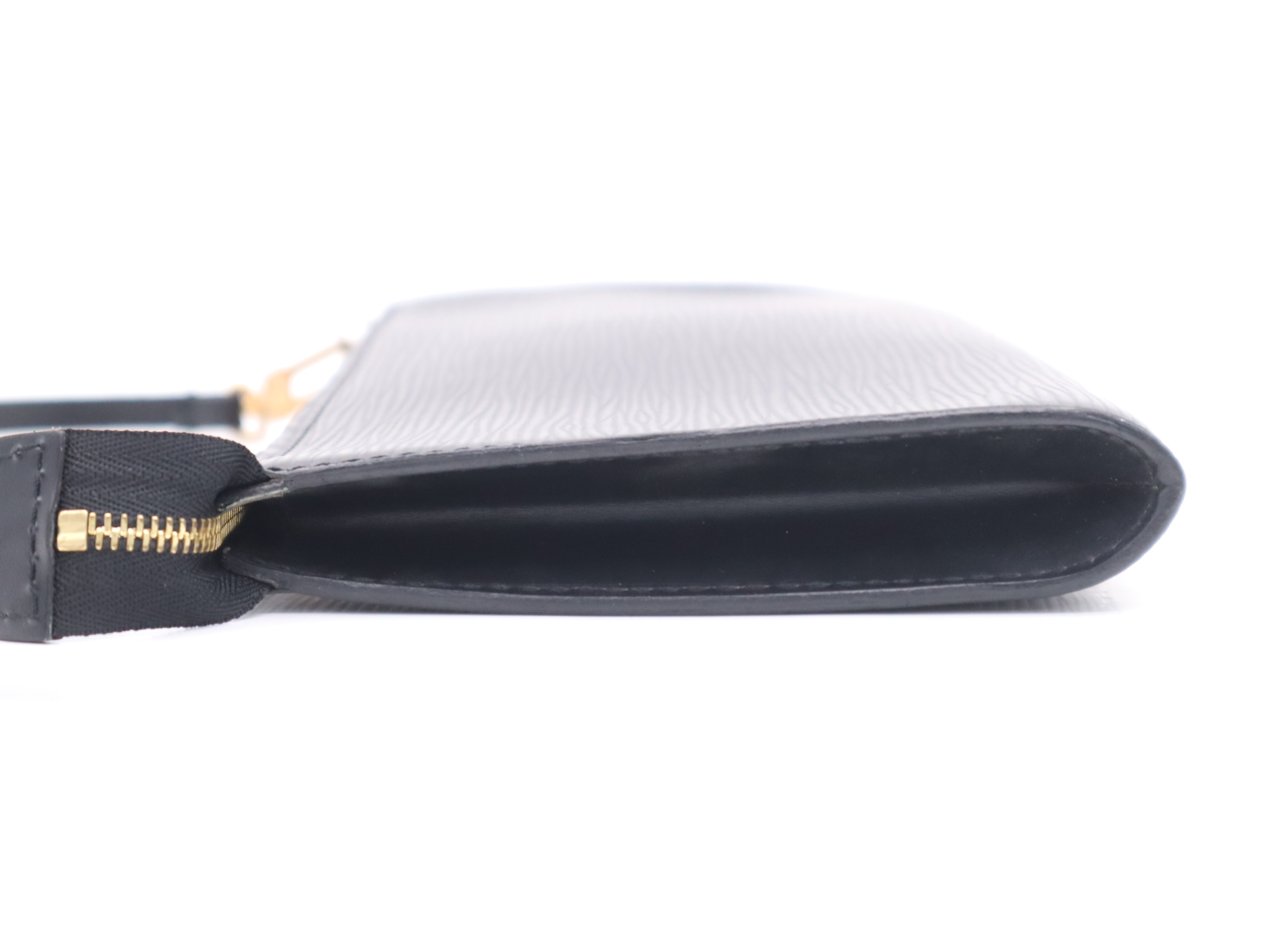 M52942 Epi Pochette Accessoires Noir Pouch — view 3