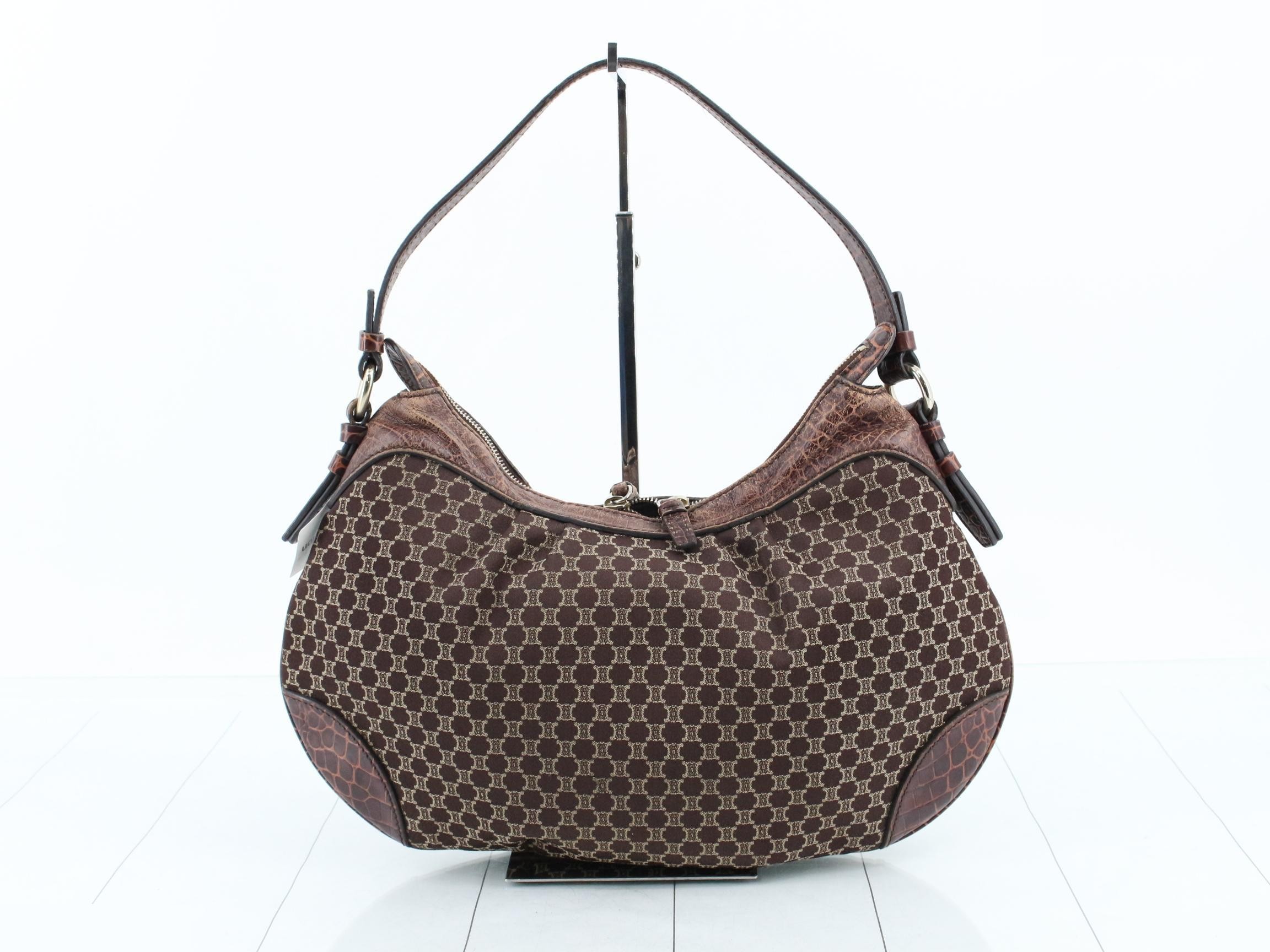 Macadam pattern shoulder bag, crocodile leather, half-moon design. — view 2