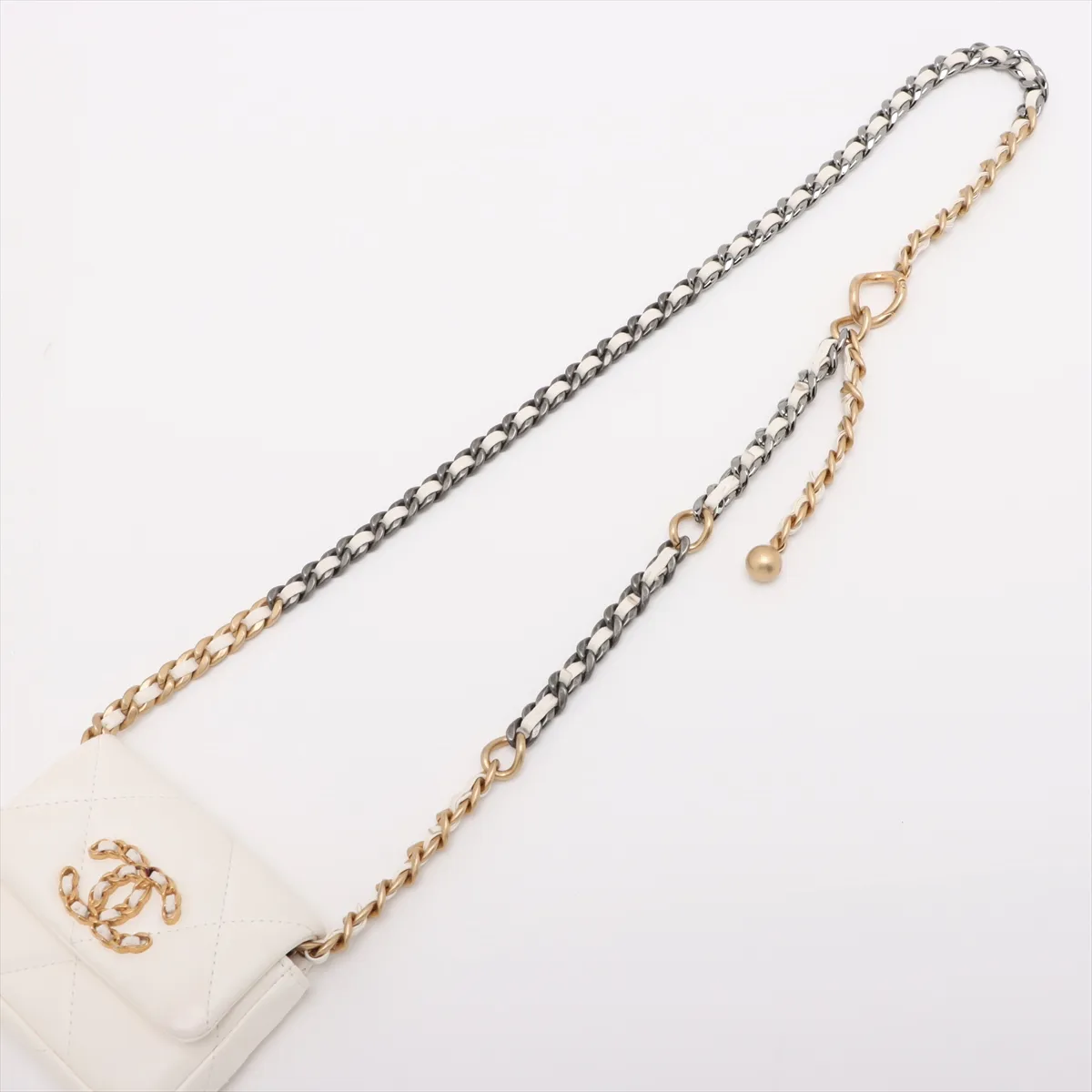19 Lambskin Chain Shoulder Bag White Gold x Silver Hardware 31843155 31s — view 5