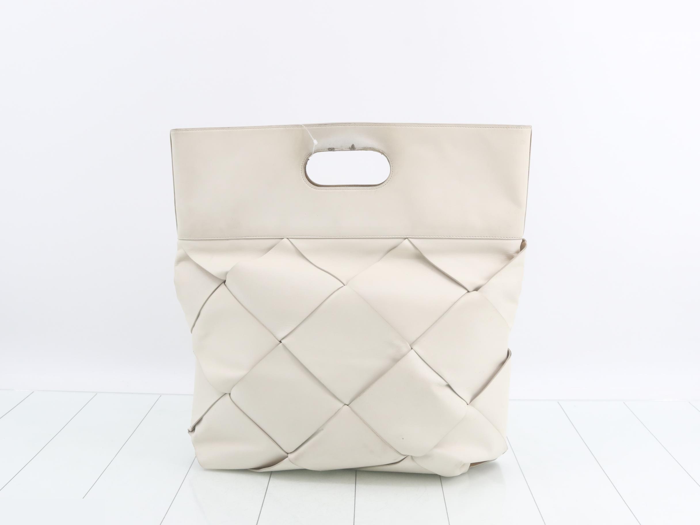 Maxi Intrecciato (Bag) - Handbag - White — view 2