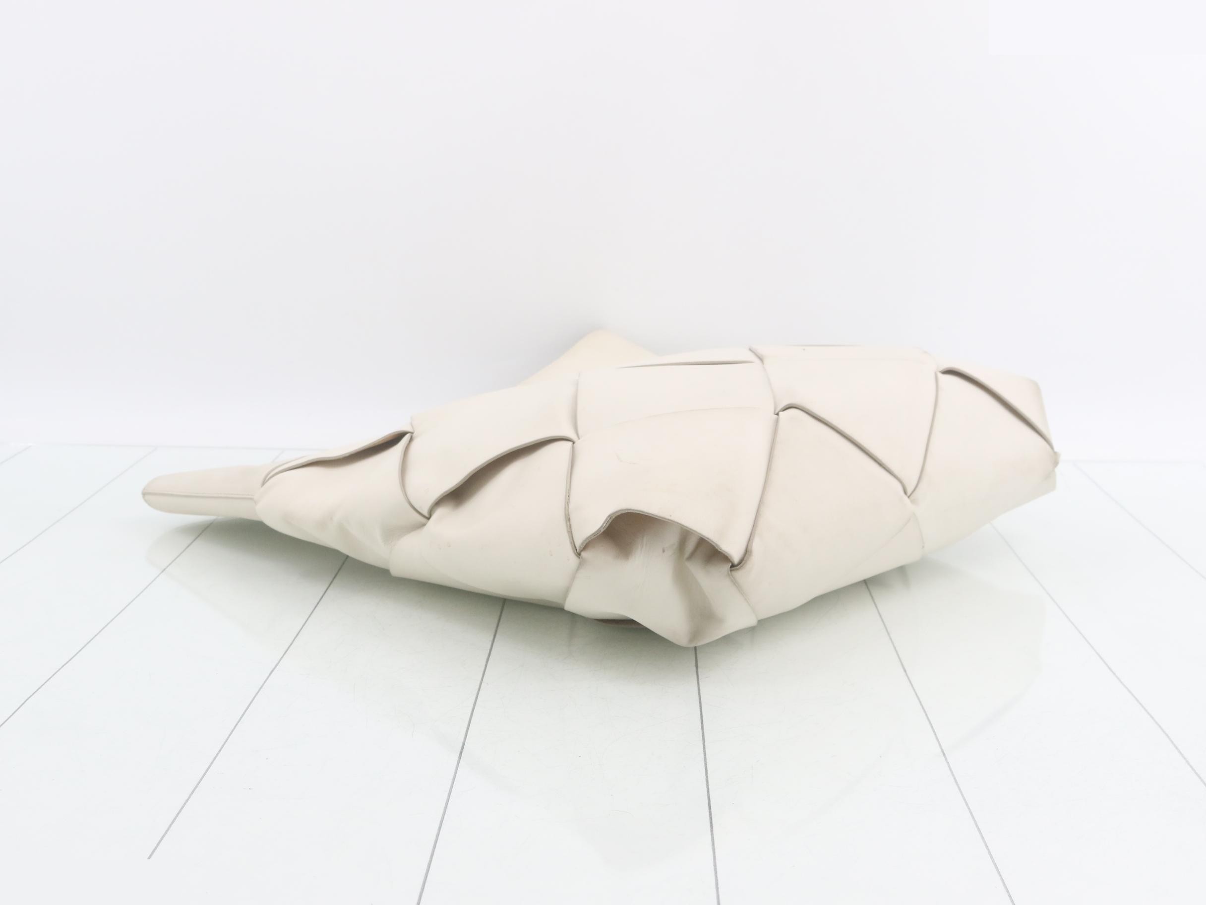 Maxi Intrecciato (Bag) - Handbag - White — view 5