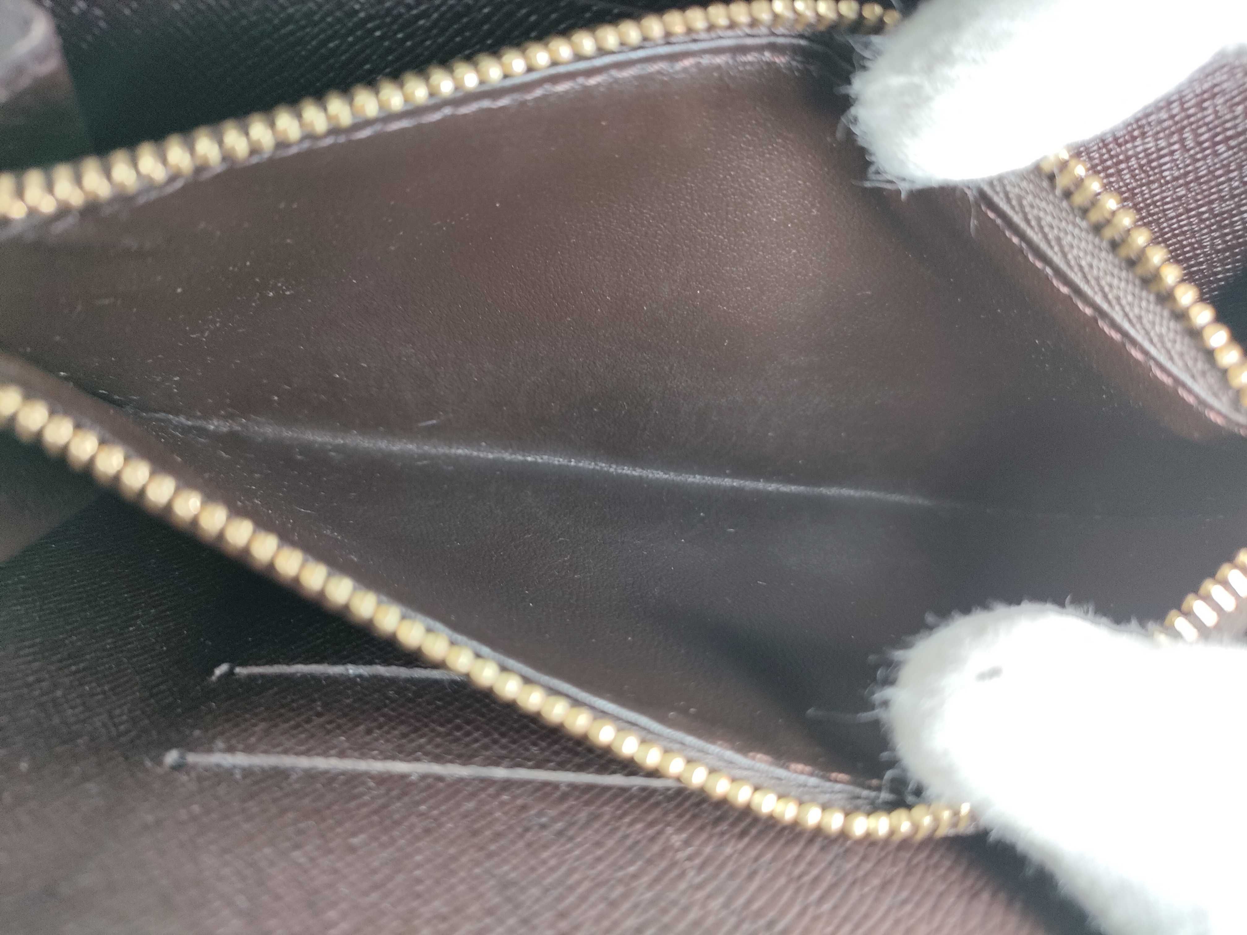 Damier Portemonnaie Zip Wallet — view 12