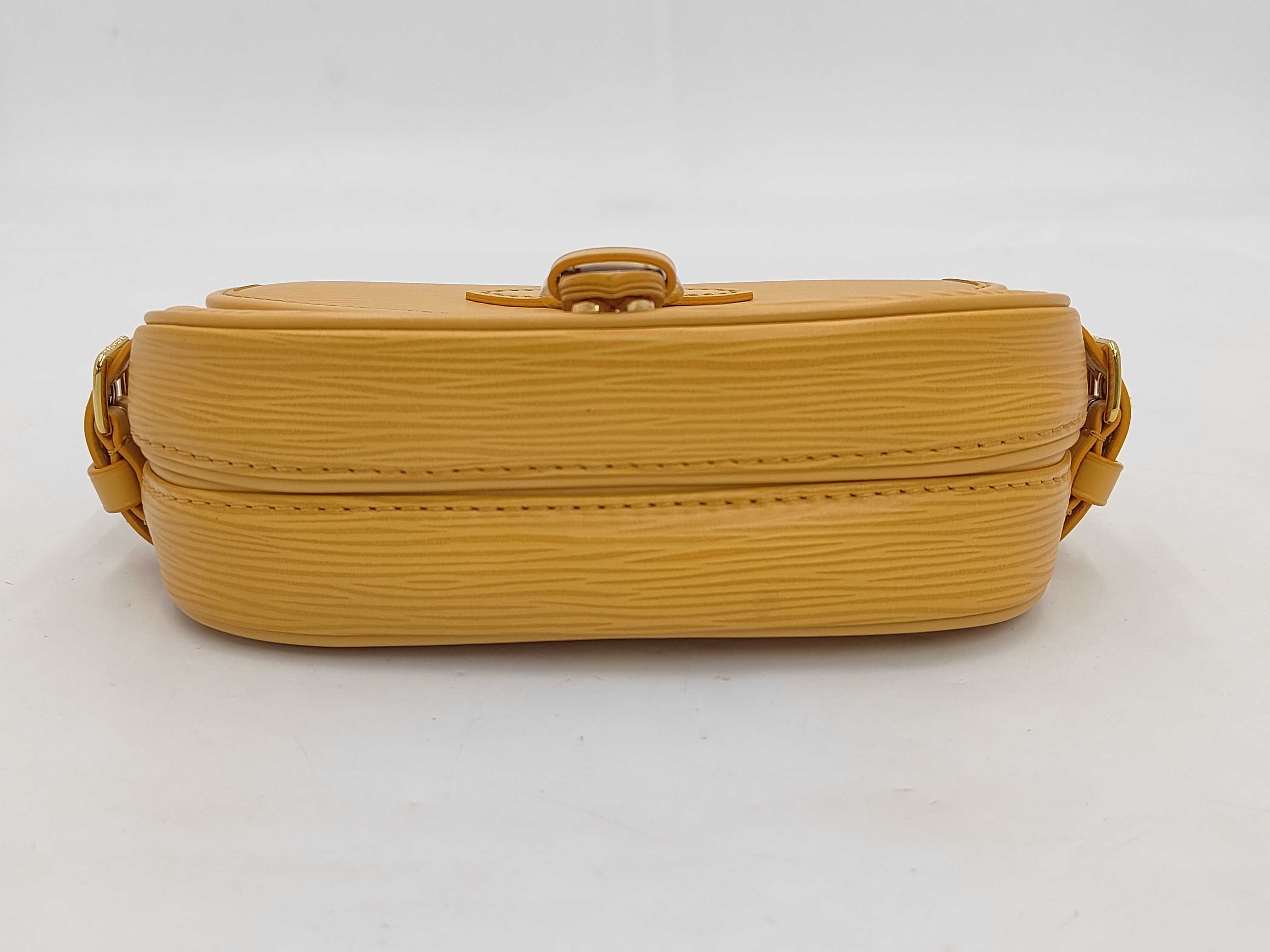 LV Epi Saumur BB Shoulder Bag — view 3