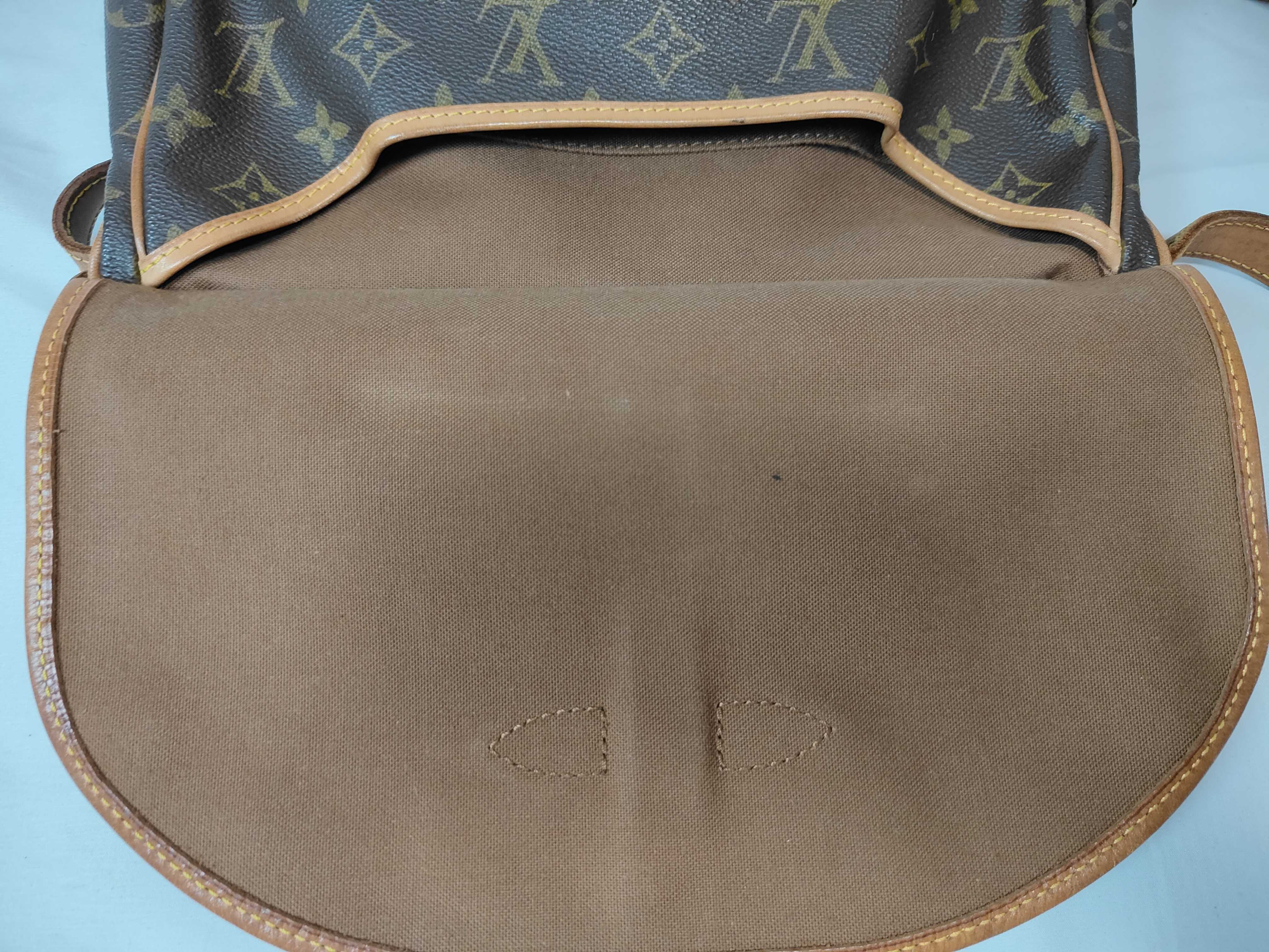 Monogram LV Saumur 30 Shoulder Bag — view 11