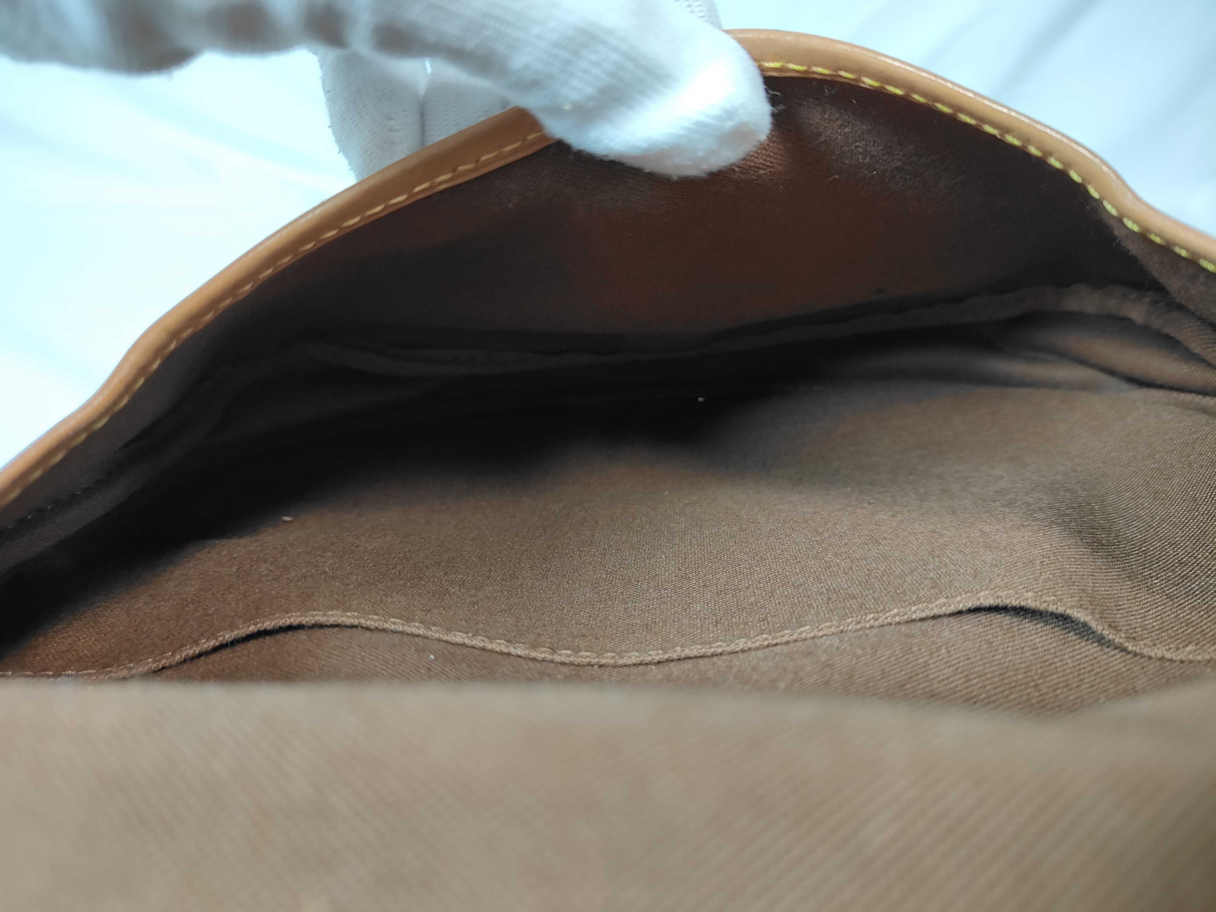 Monogram LV Saumur 30 Shoulder Bag — view 13