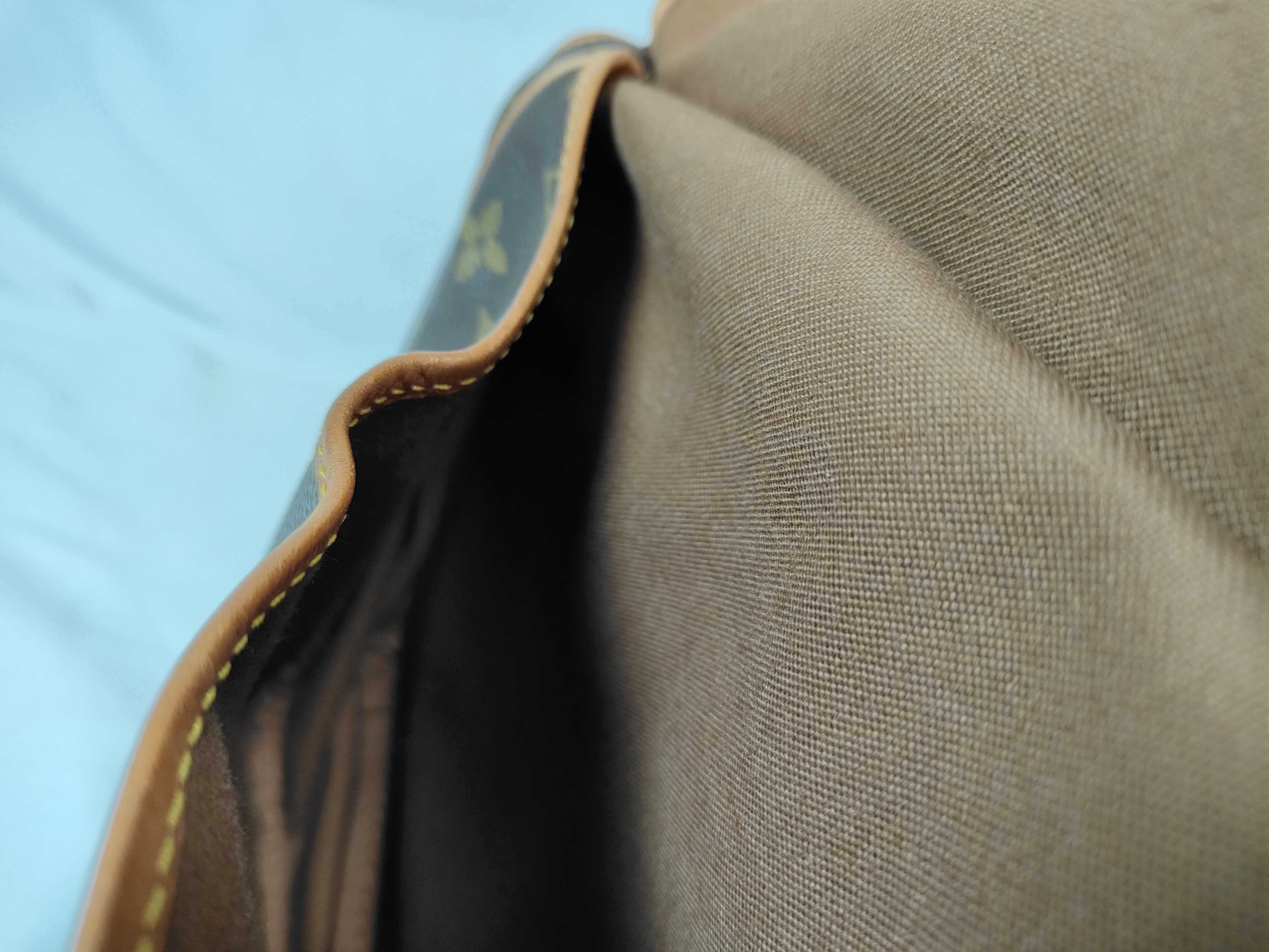 Monogram LV Saumur 30 Shoulder Bag — view 9