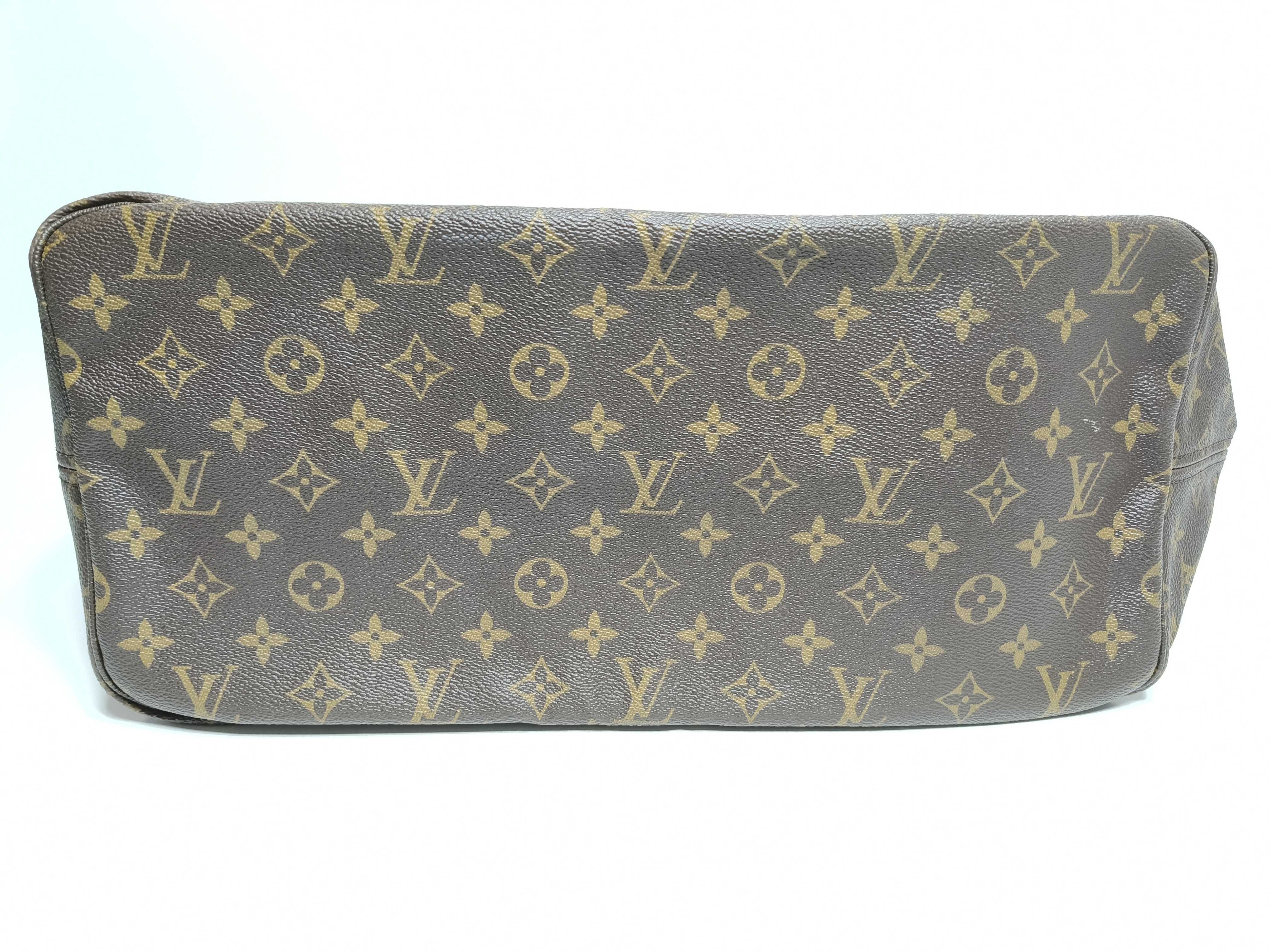 Monogram Neverfull GM Tote Bag — view 7