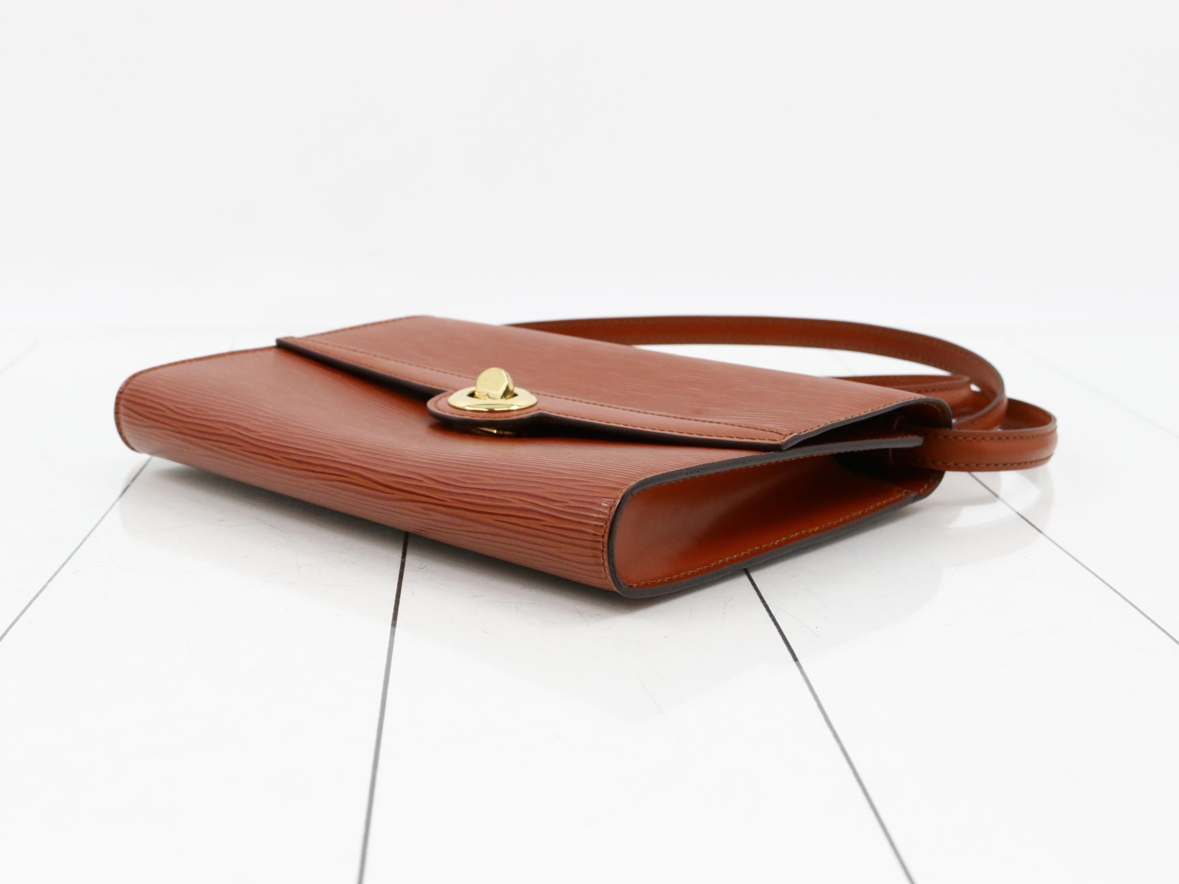Epi Arche Kenyan Brown Shoulder Bag — view 6