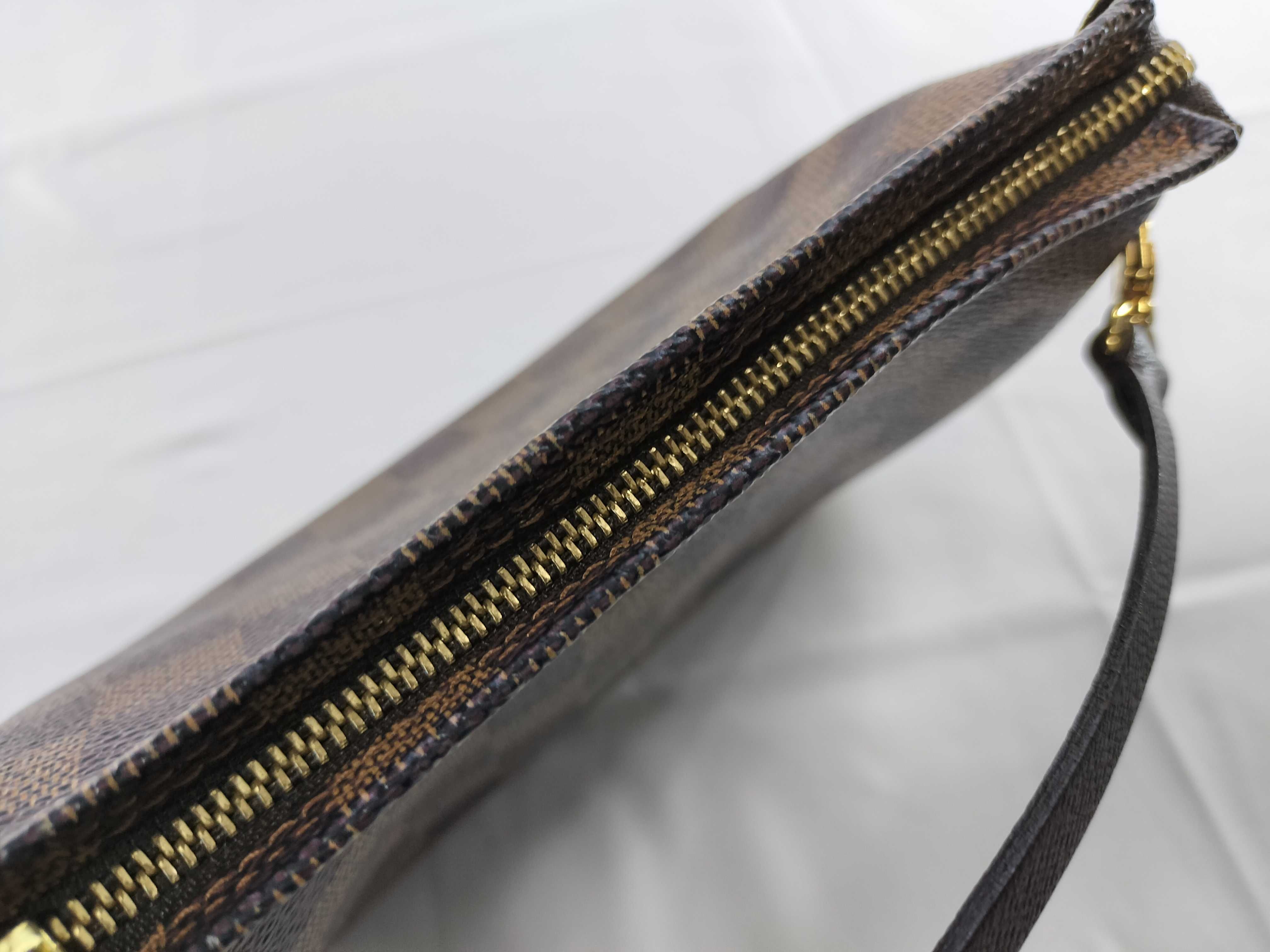 Damier Trousse Makeup Shoulder Bag — view 6