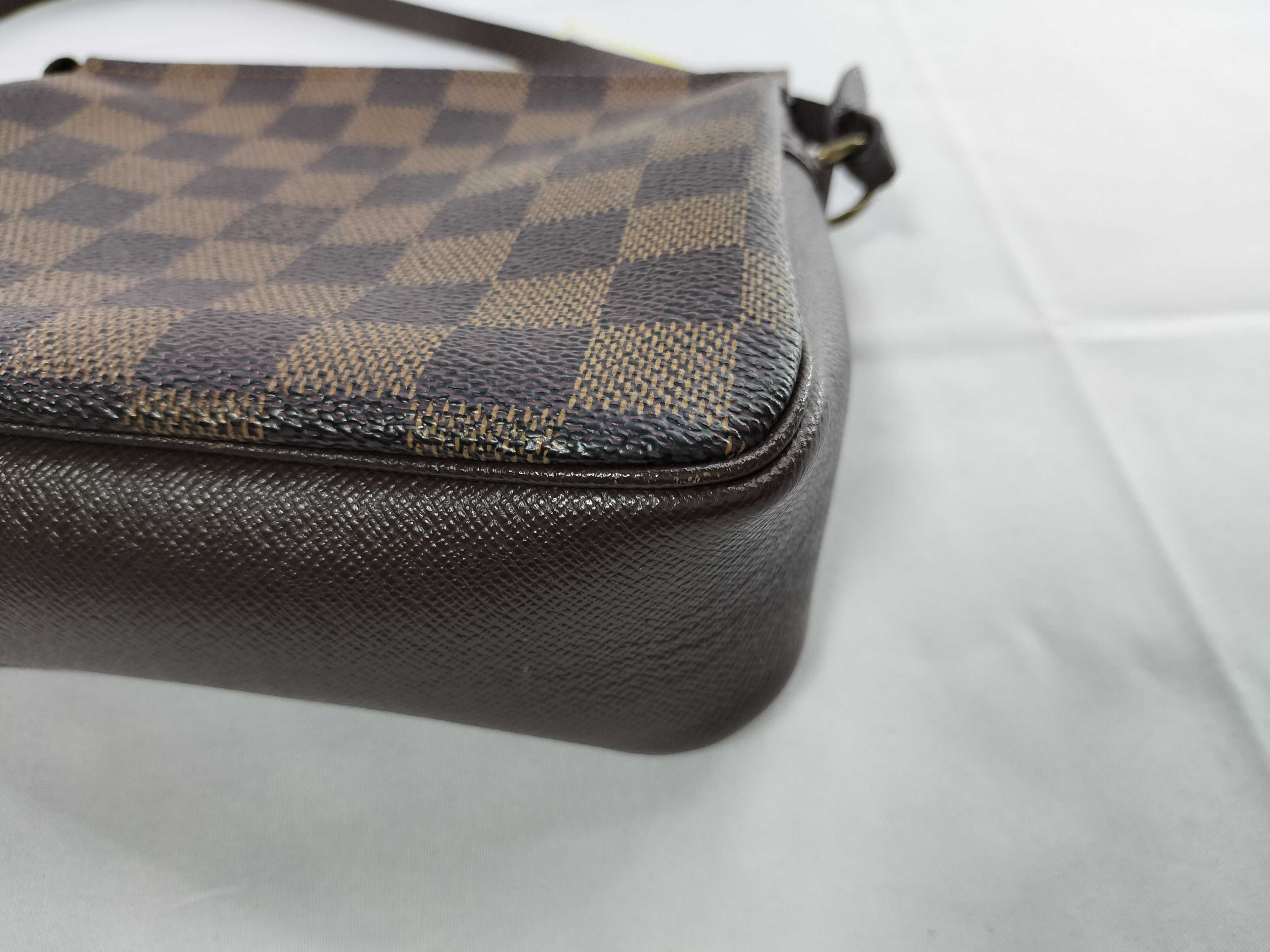 Damier Trousse Makeup Shoulder Bag — view 7