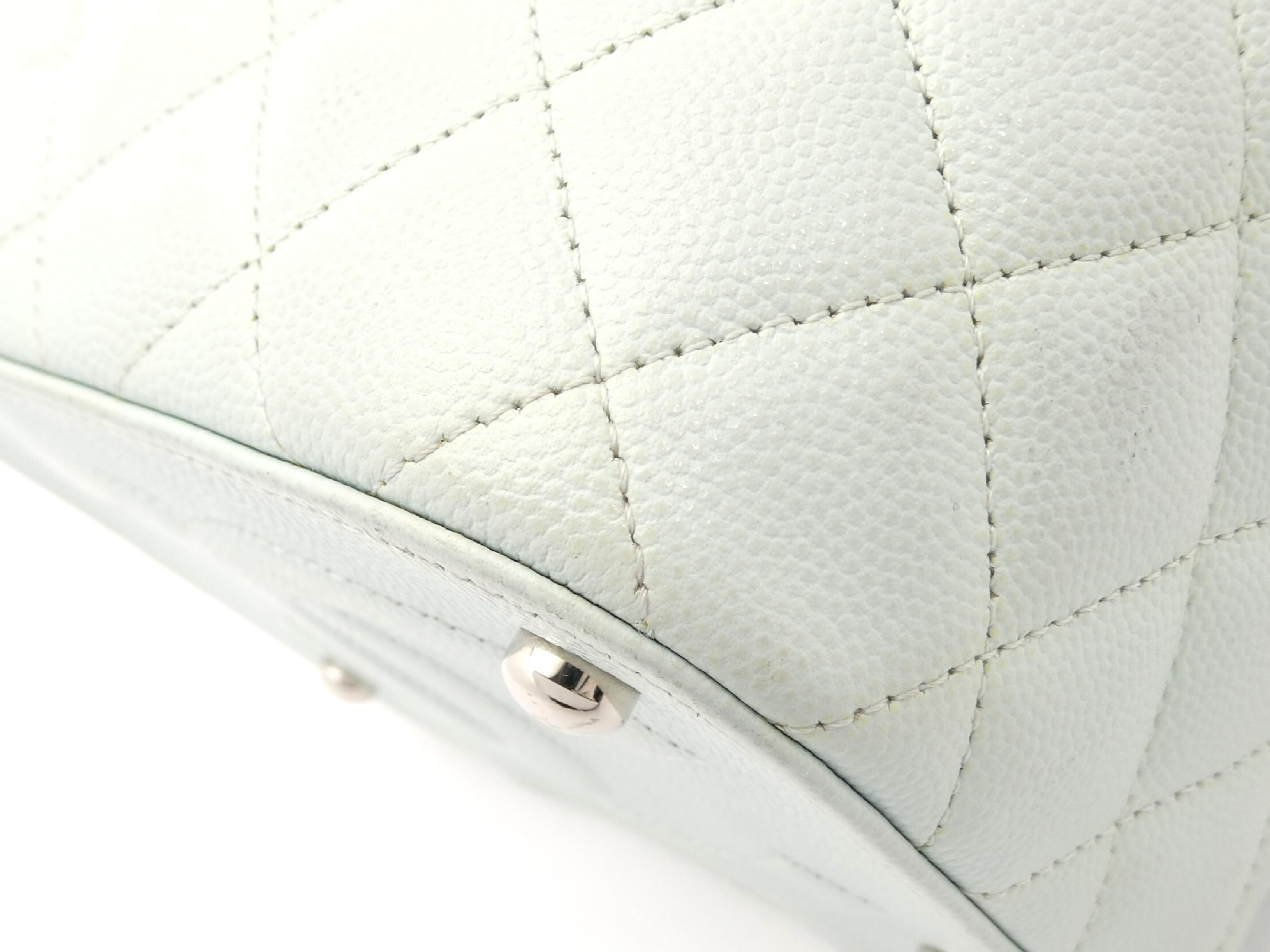Caviar Skin Coco Mark Chain 2-Way Vanity Bag — view 11