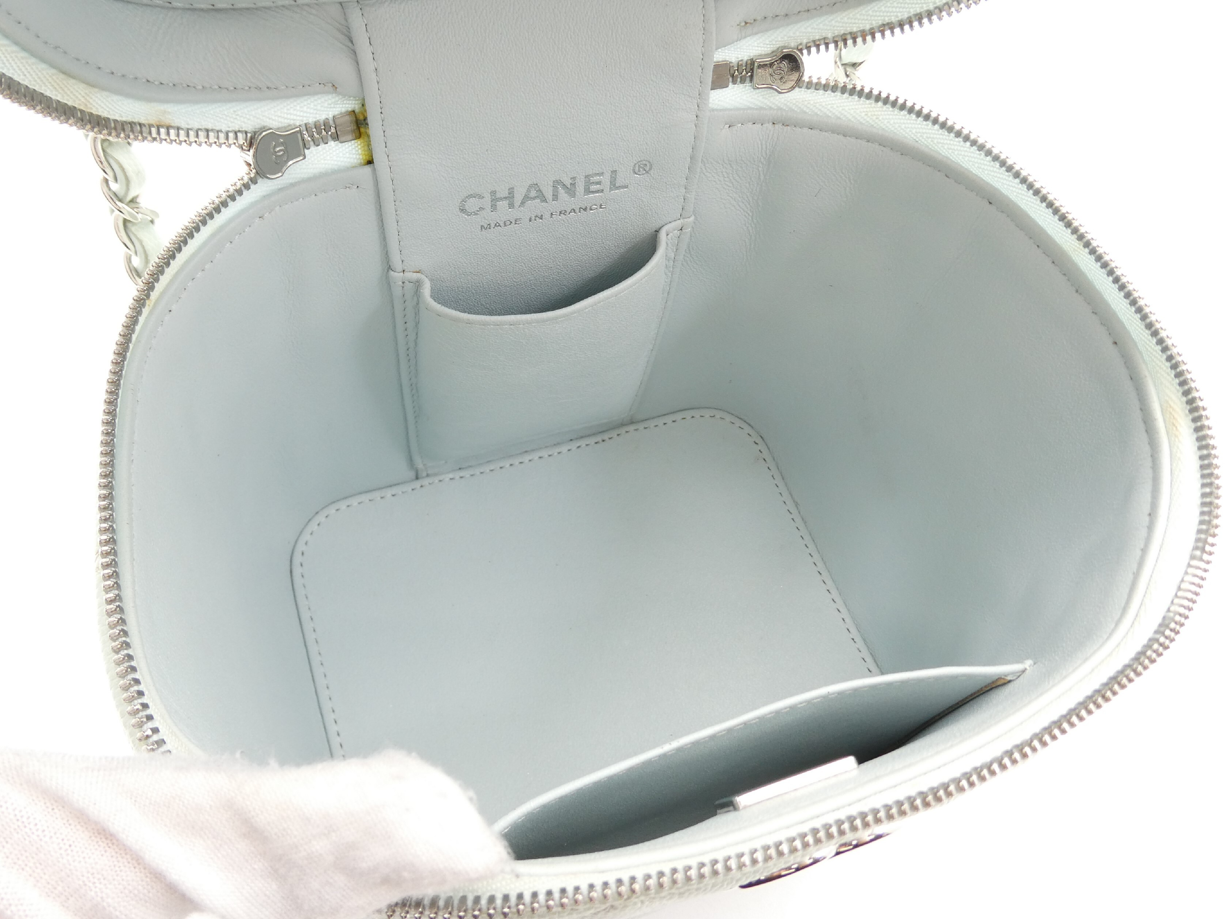 Caviar Skin Coco Mark Chain 2-Way Vanity Bag — view 8