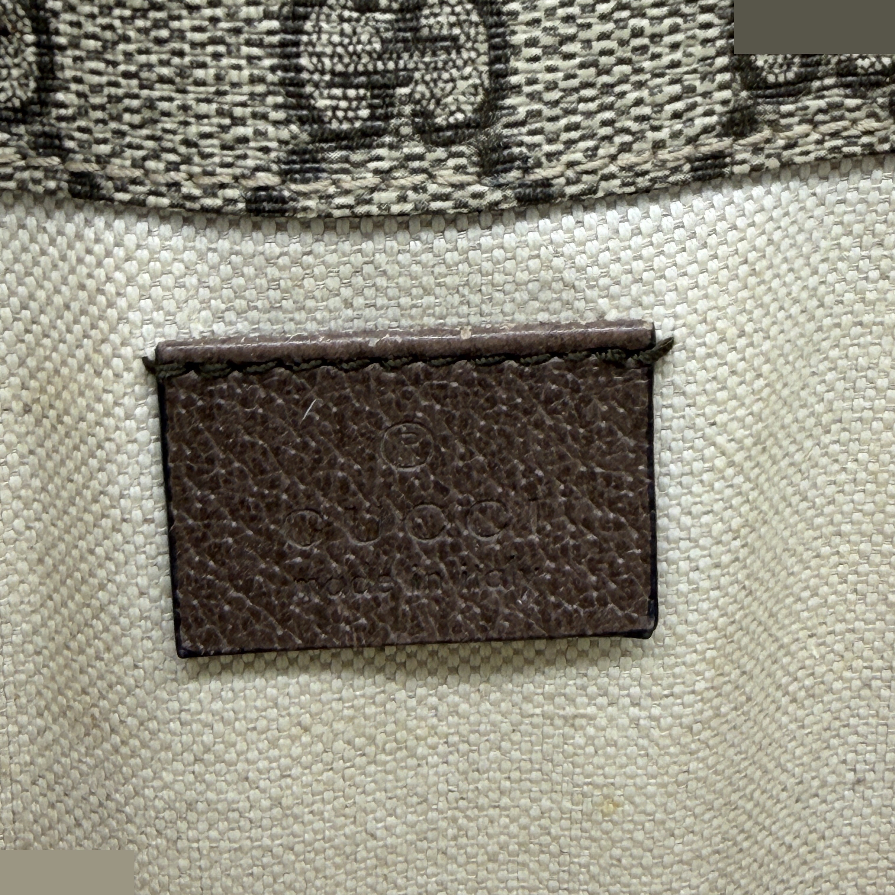 GG Supreme Neo Vintage Waist Bag — view 8