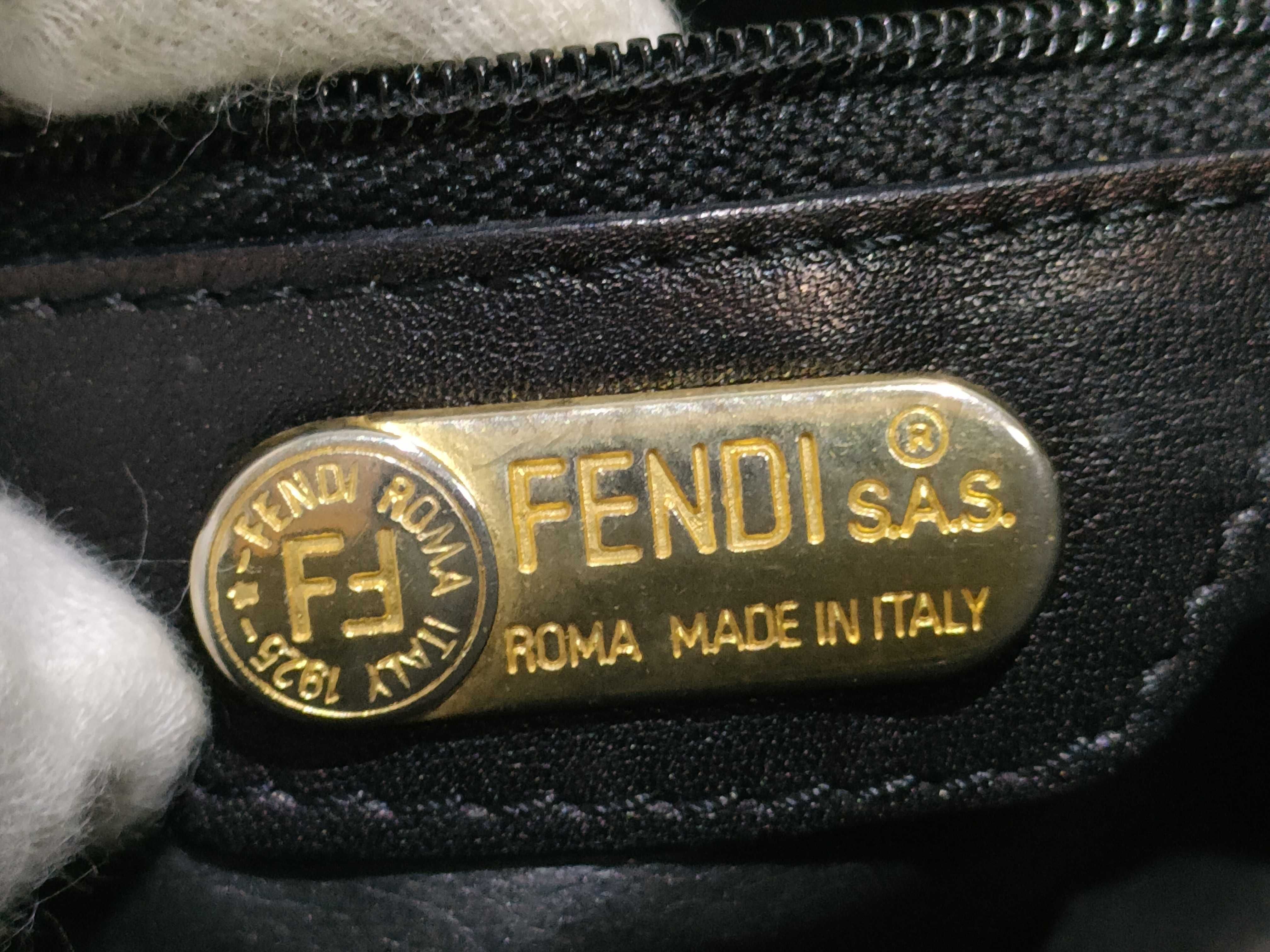Pasta Metal Handle Leather Handbag — view 11