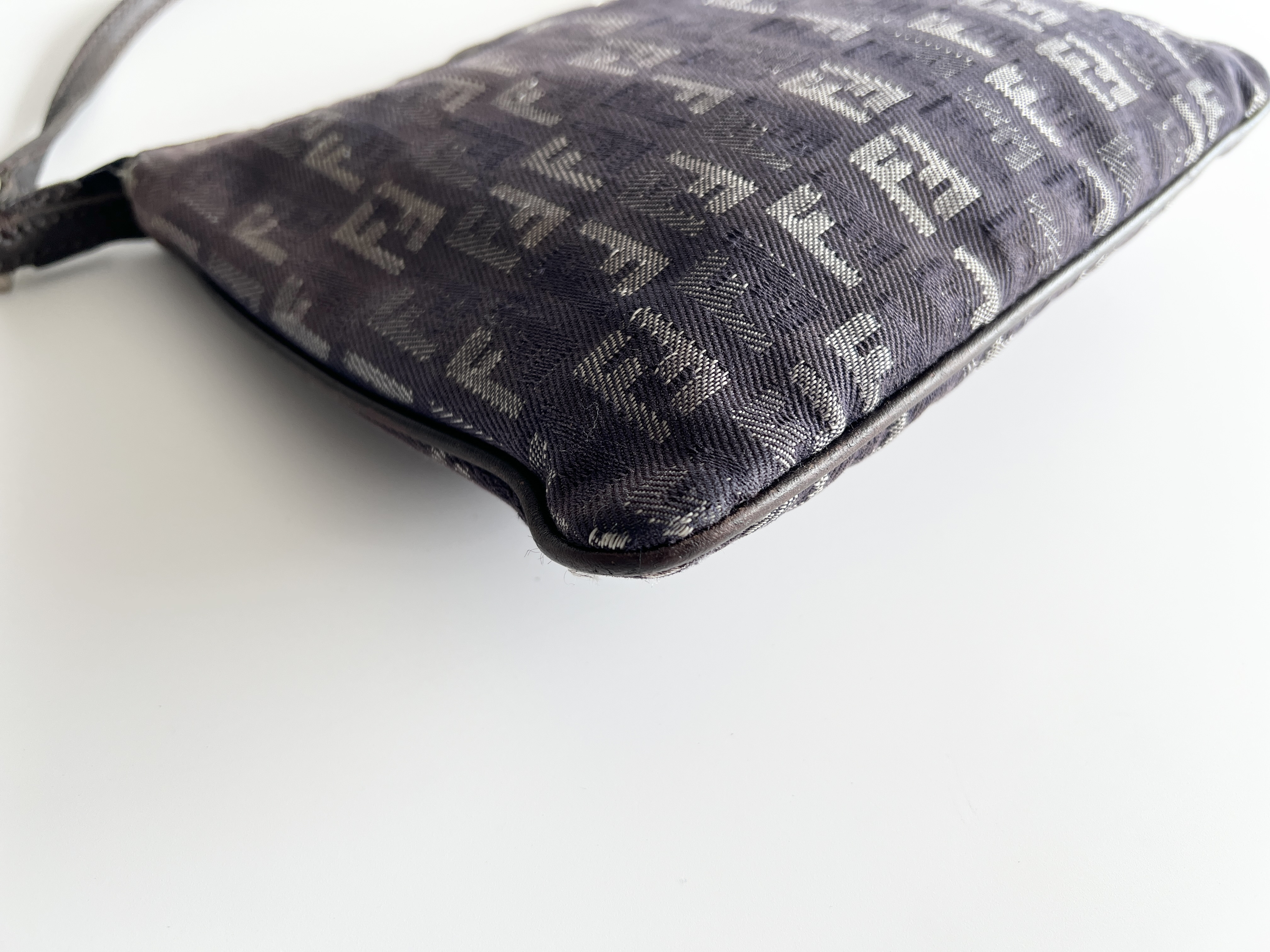 Zucchino Canvas Leather Denim Shoulder Bag — view 10