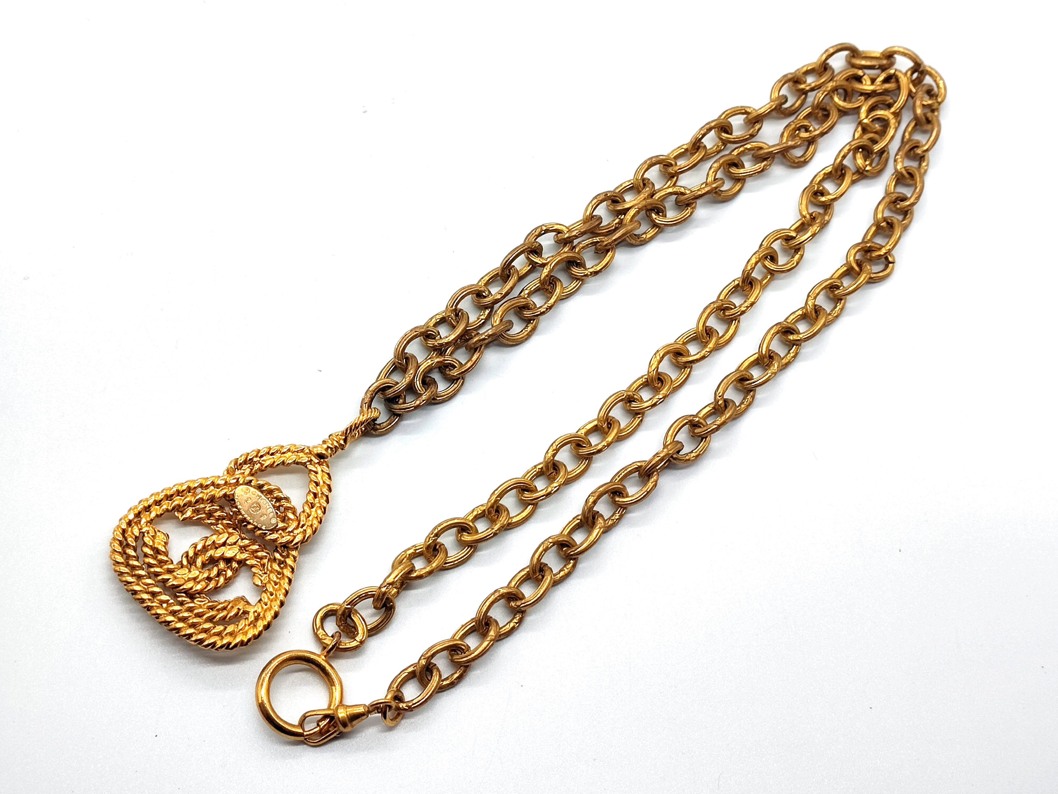 Coco Mark Triangle Mesh Pattern Necklace 28 Necklace — view 7