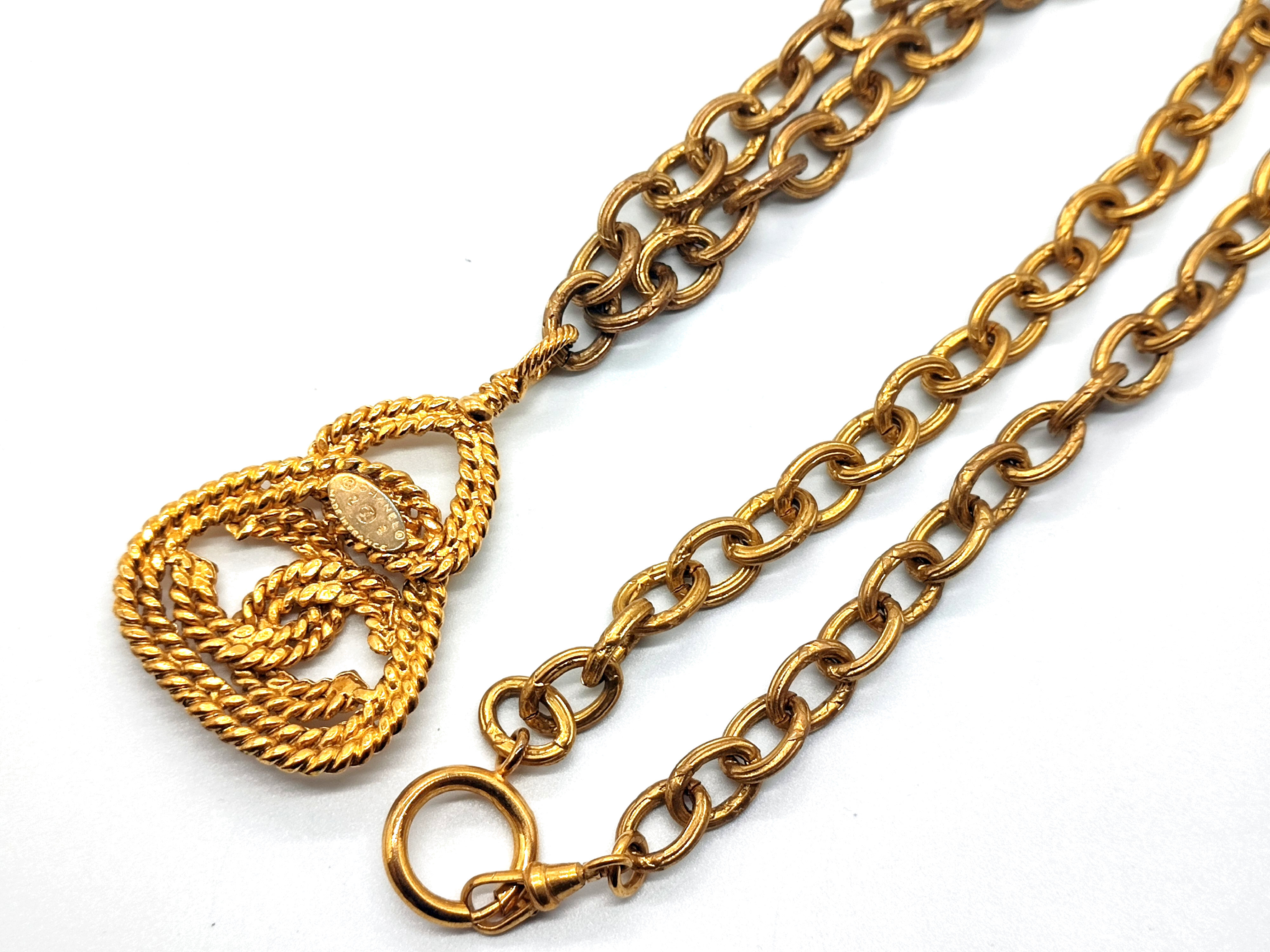 Coco Mark Triangle Mesh Pattern Necklace 28 Necklace — view 8
