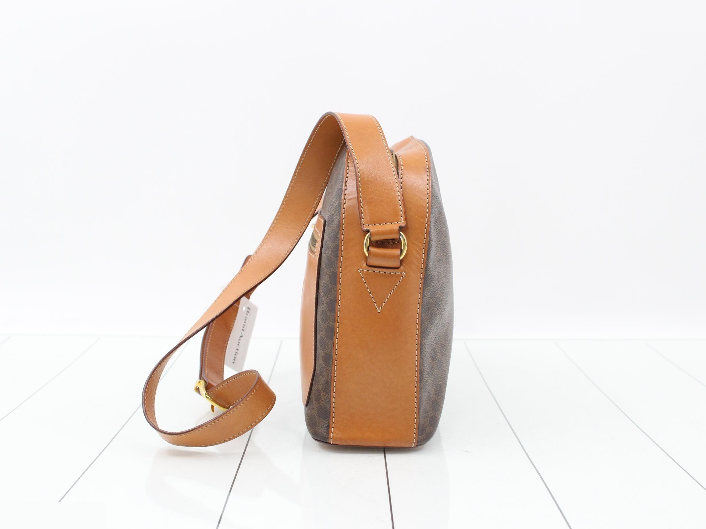Macadam Shoulder — view 3